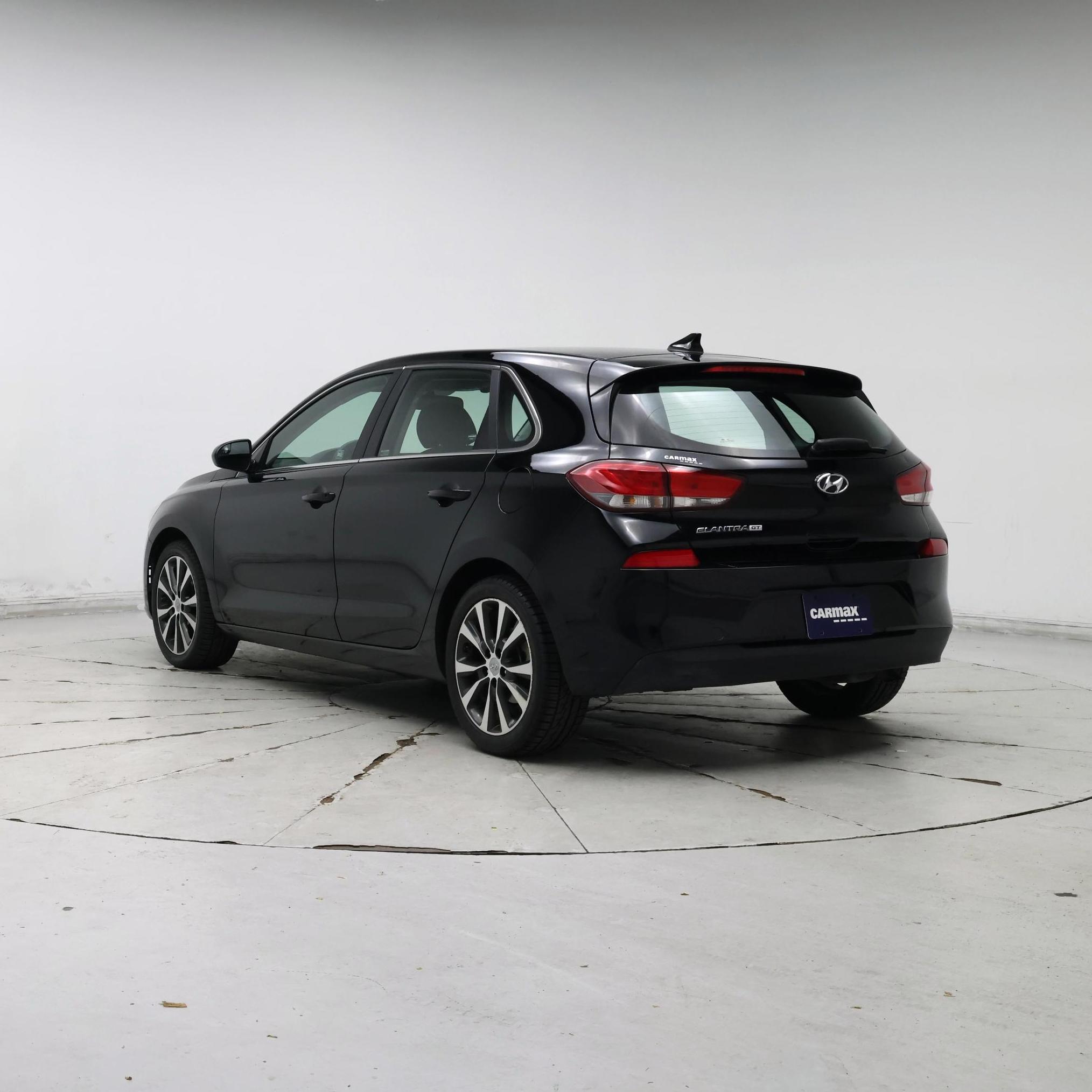 Thumbnail: 2018 Hyundai Elantra - 2