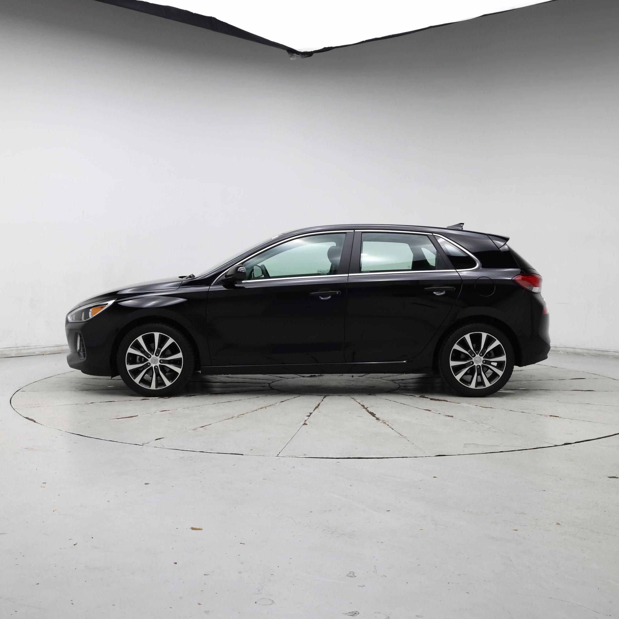 Thumbnail: 2018 Hyundai Elantra - 3