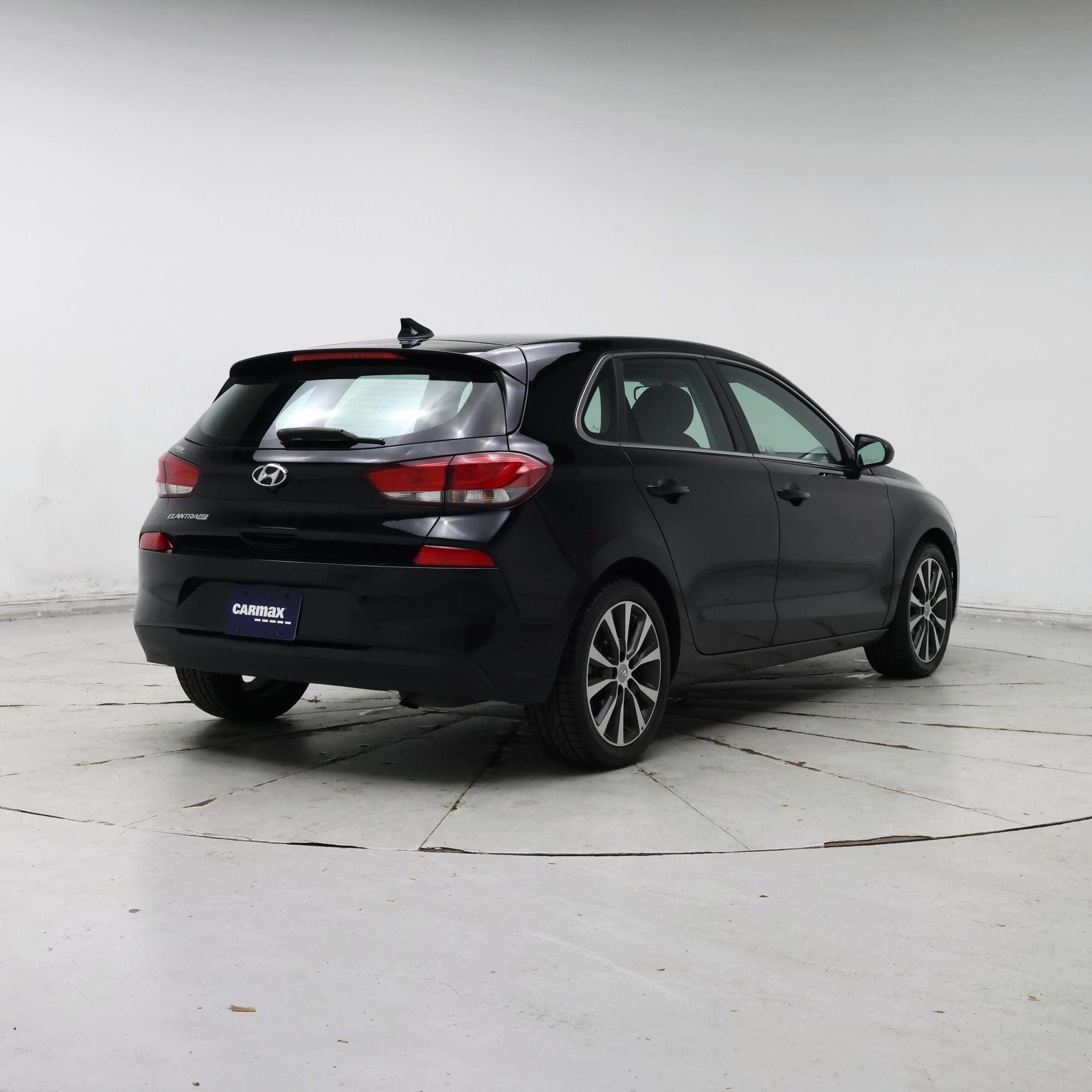 Thumbnail: 2018 Hyundai Elantra - 8