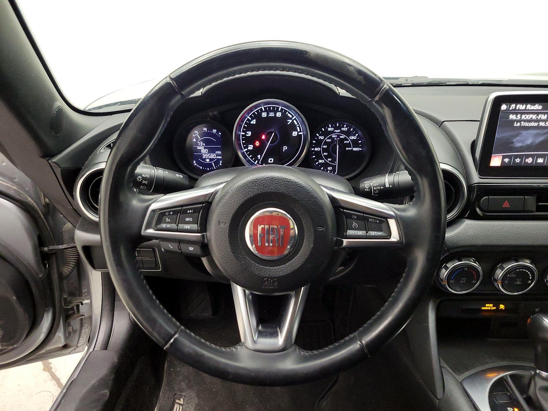 Thumbnail: 2017 Fiat 124 Spider - 10