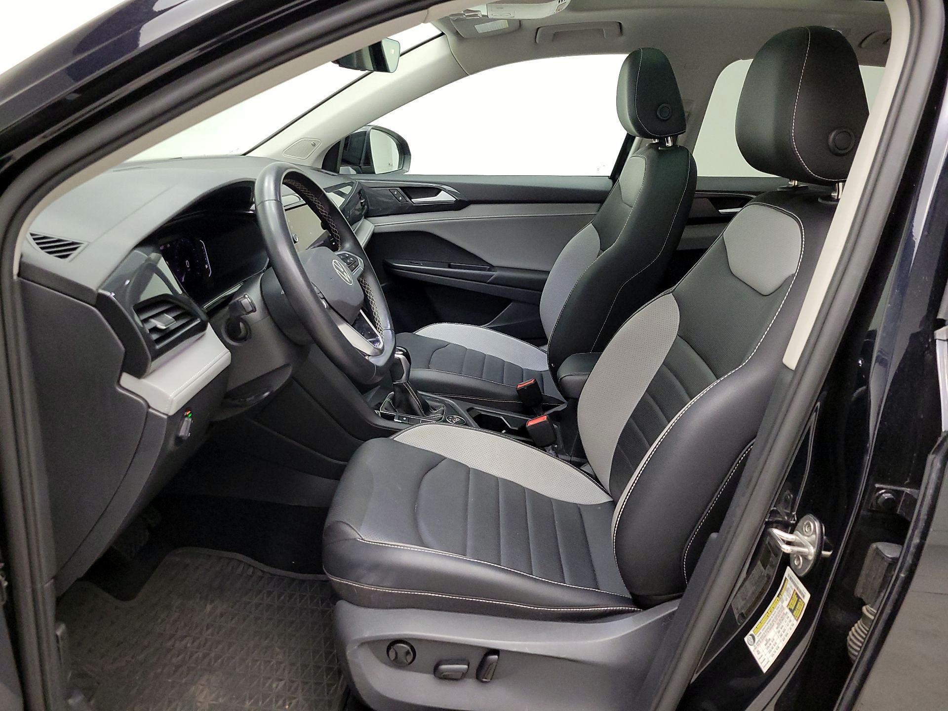 Thumbnail: 2022 Volkswagen Taos - 11