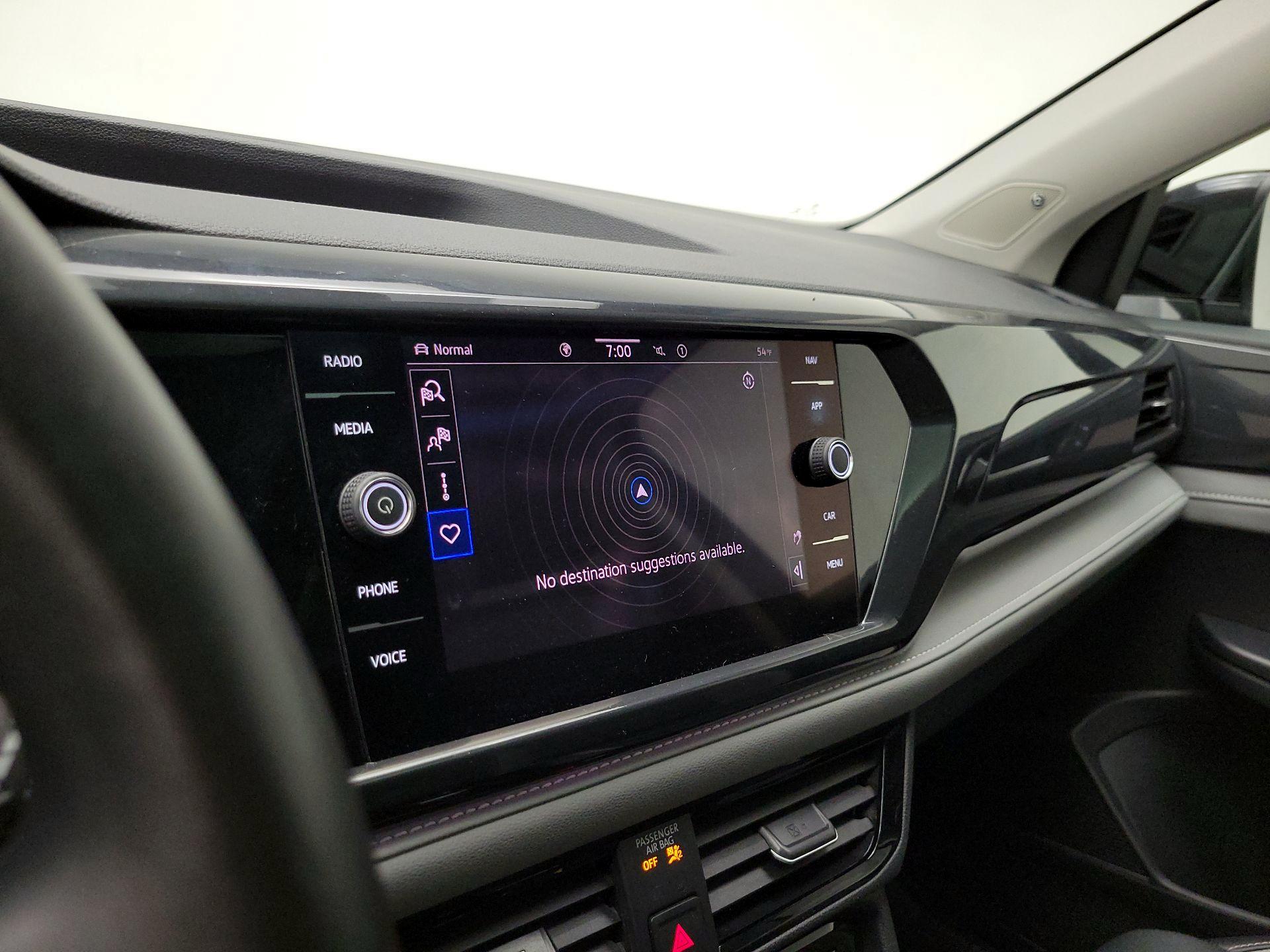 Thumbnail: 2022 Volkswagen Taos - 14