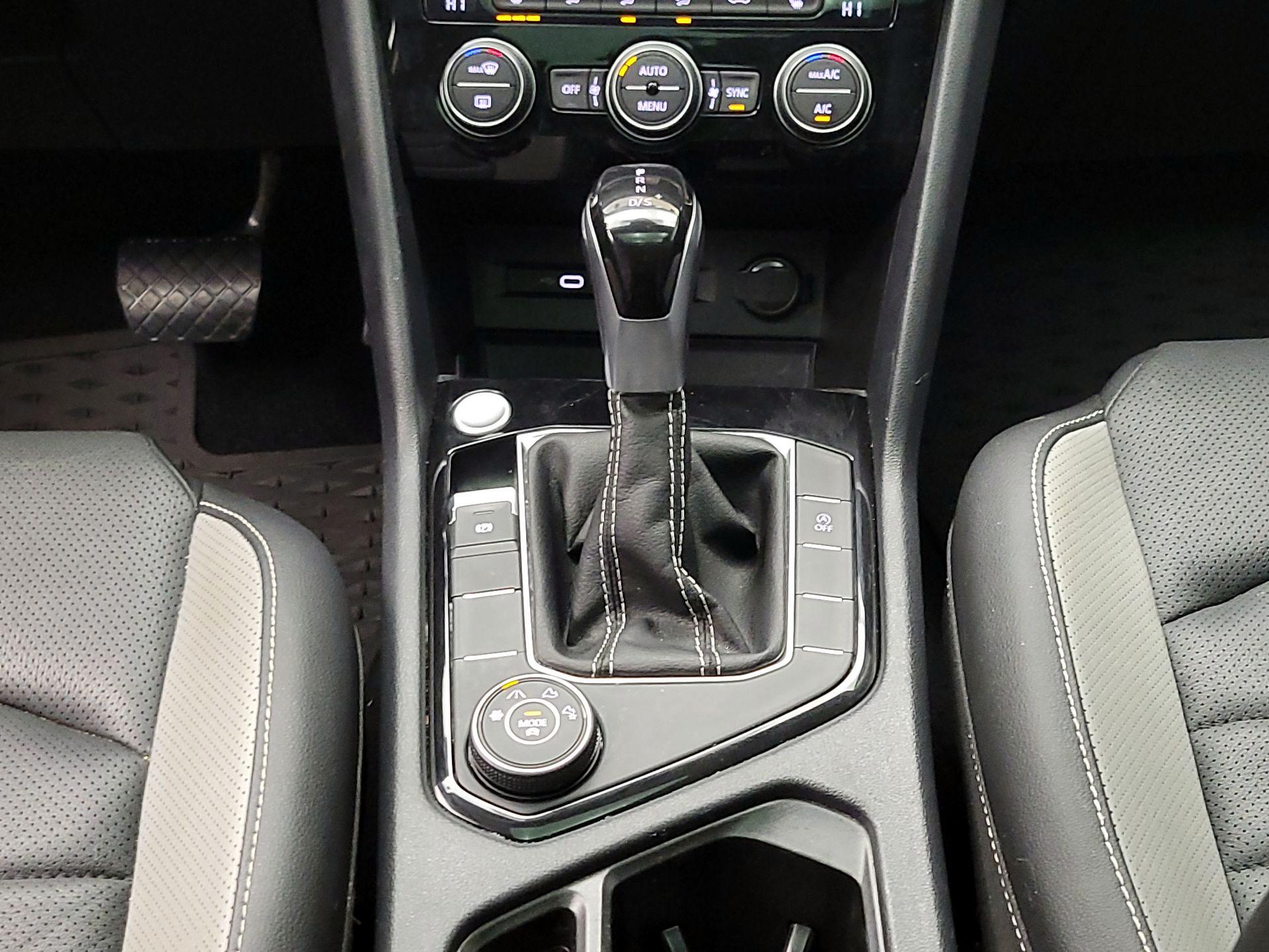 Thumbnail: 2022 Volkswagen Taos - 18