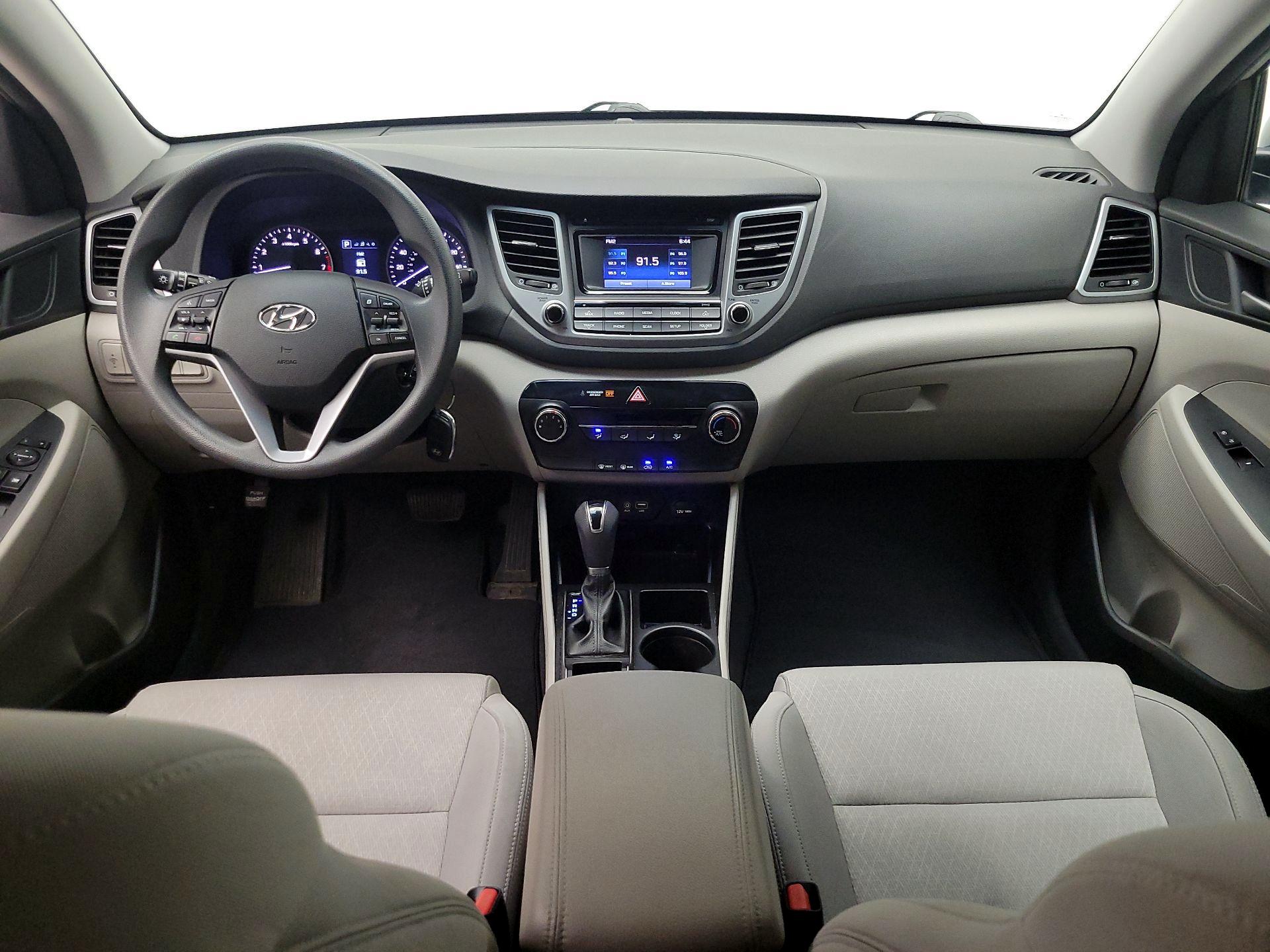Thumbnail: 2017 Hyundai Tucson - 9