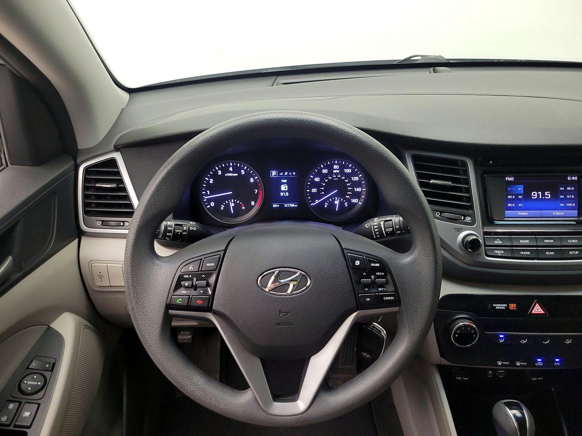 Thumbnail: 2017 Hyundai Tucson - 10