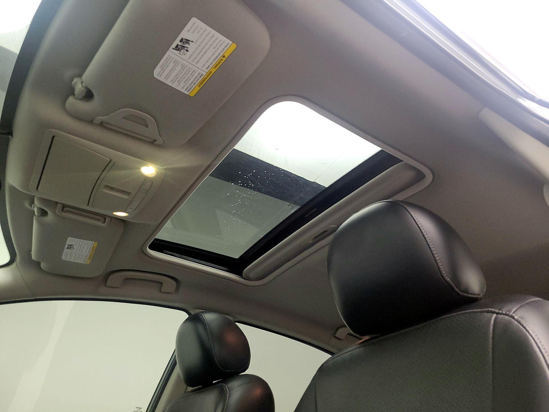 Thumbnail: 2014 Nissan Sentra - 20