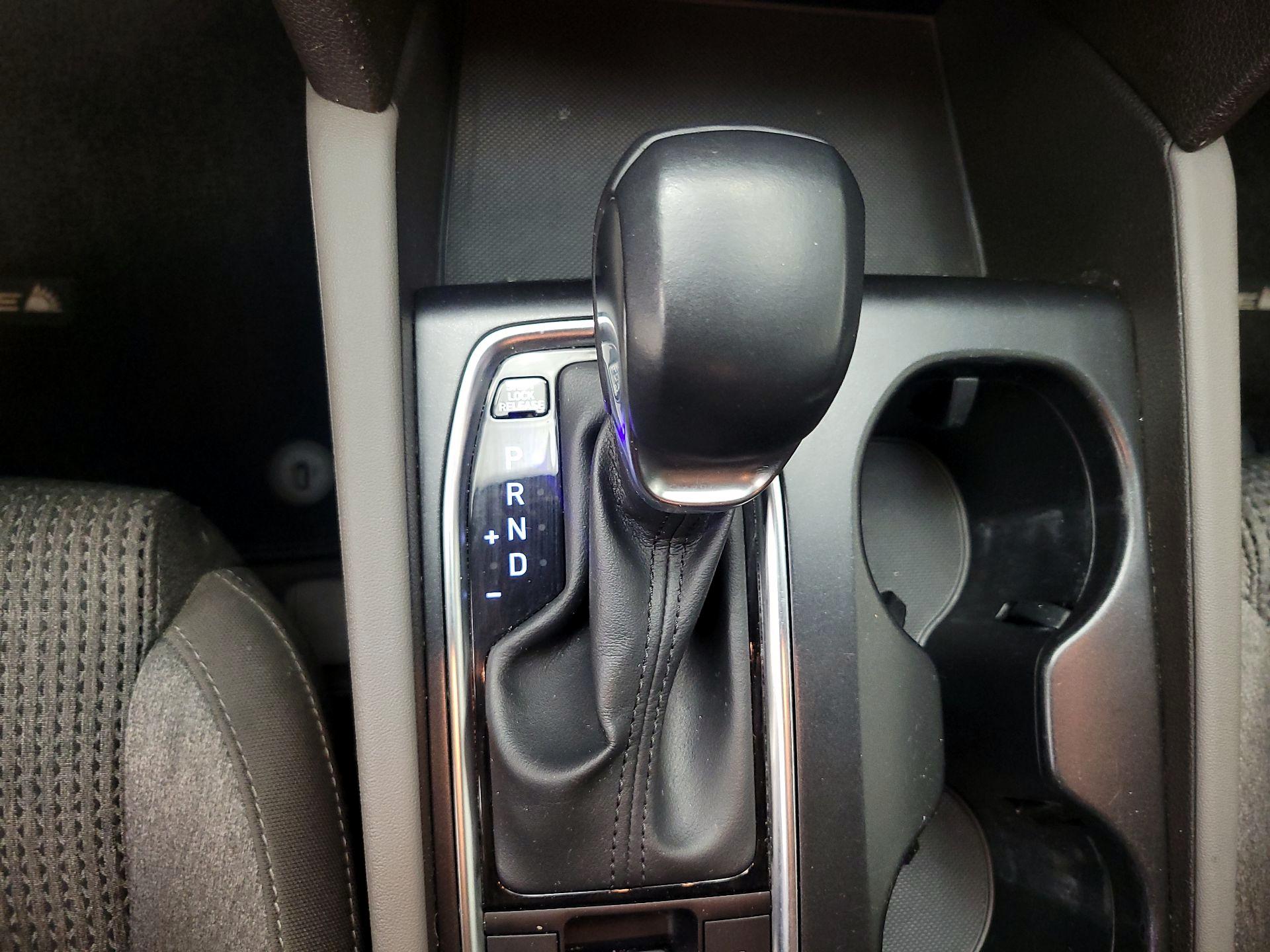 Thumbnail: 2019 Hyundai Santa Fe - 17