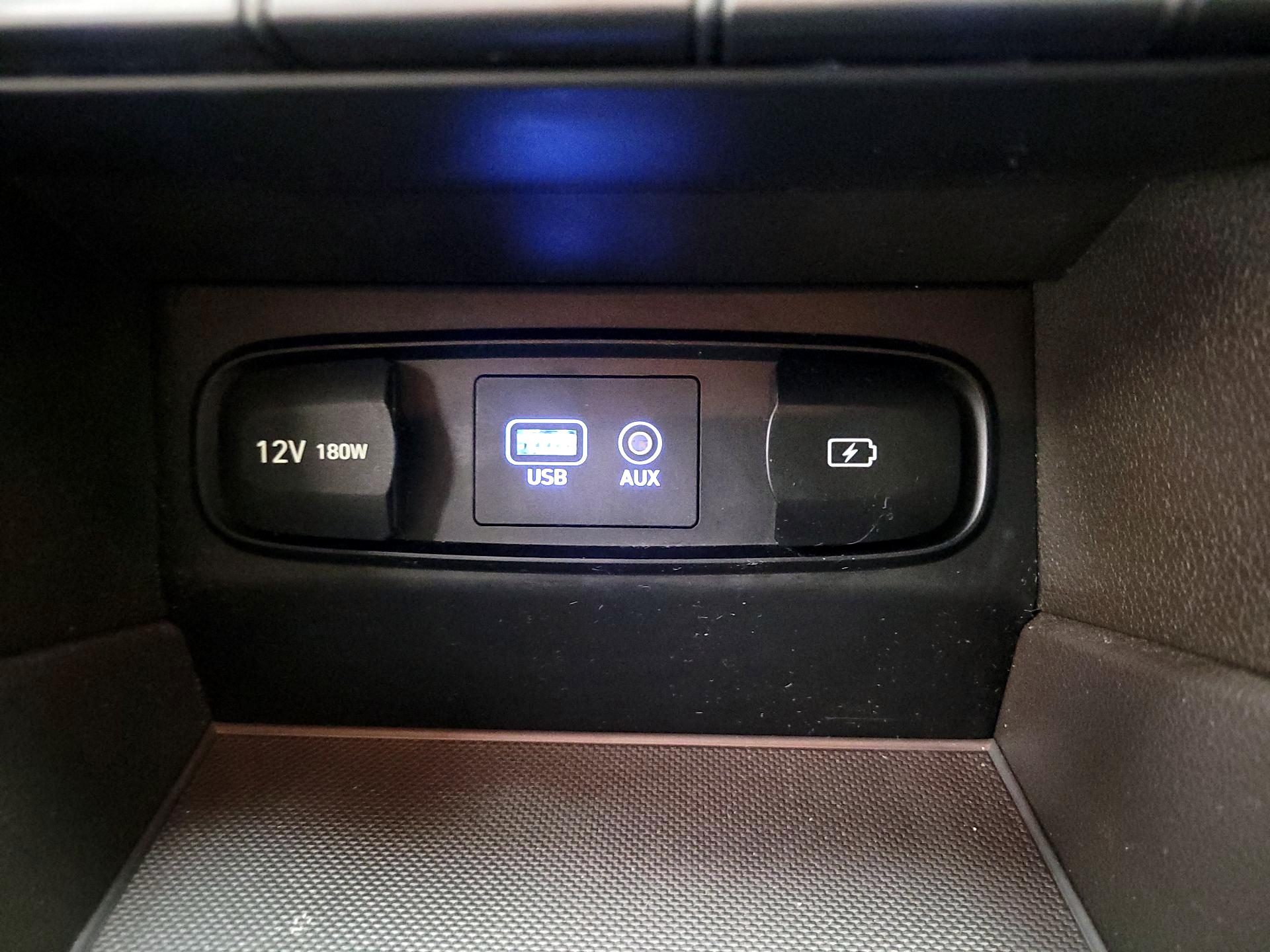 Thumbnail: 2019 Hyundai Santa Fe - 18