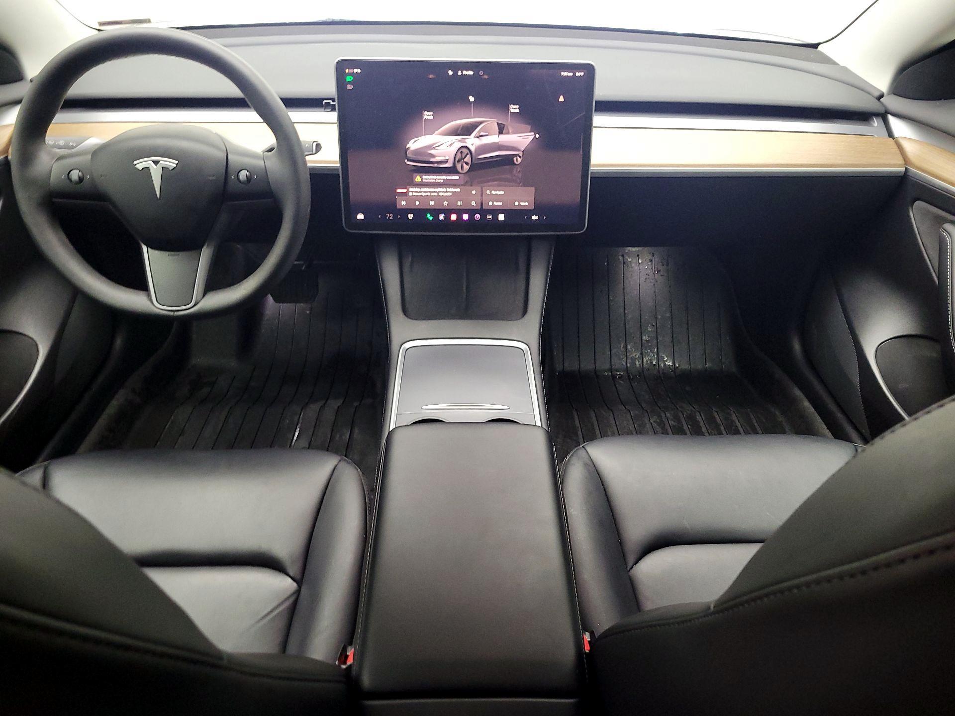 Thumbnail: 2022 Tesla Model 3 - 9