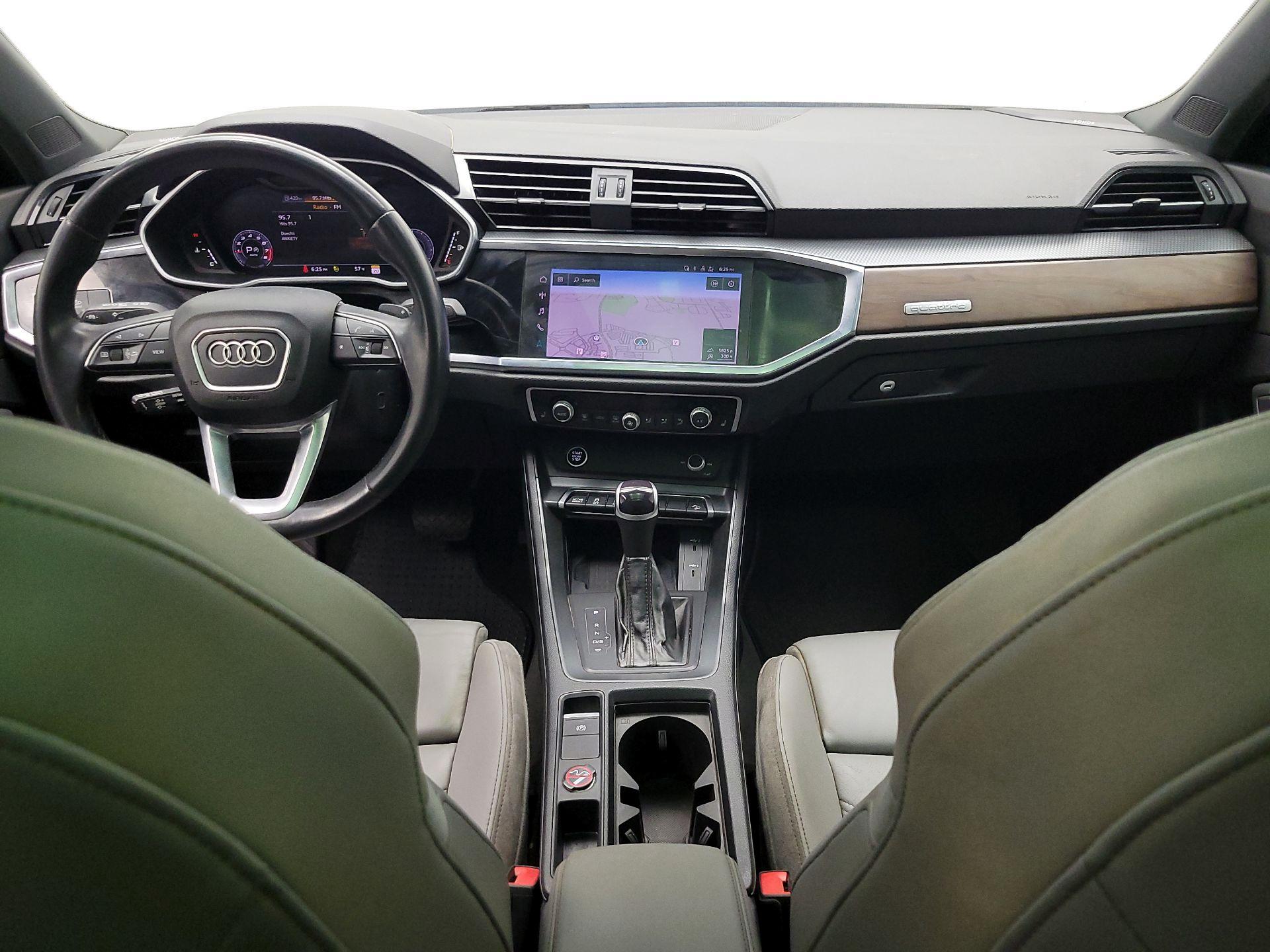 Thumbnail: 2022 Audi Q3 - 8