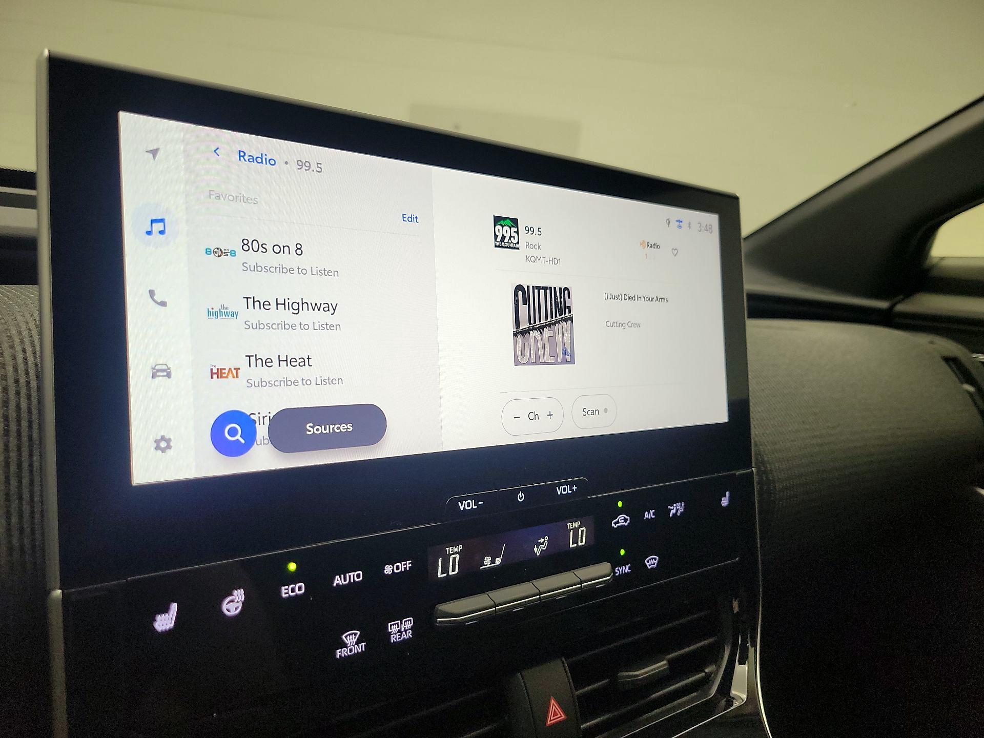 Thumbnail: 2024 Toyota bZ4X - 14