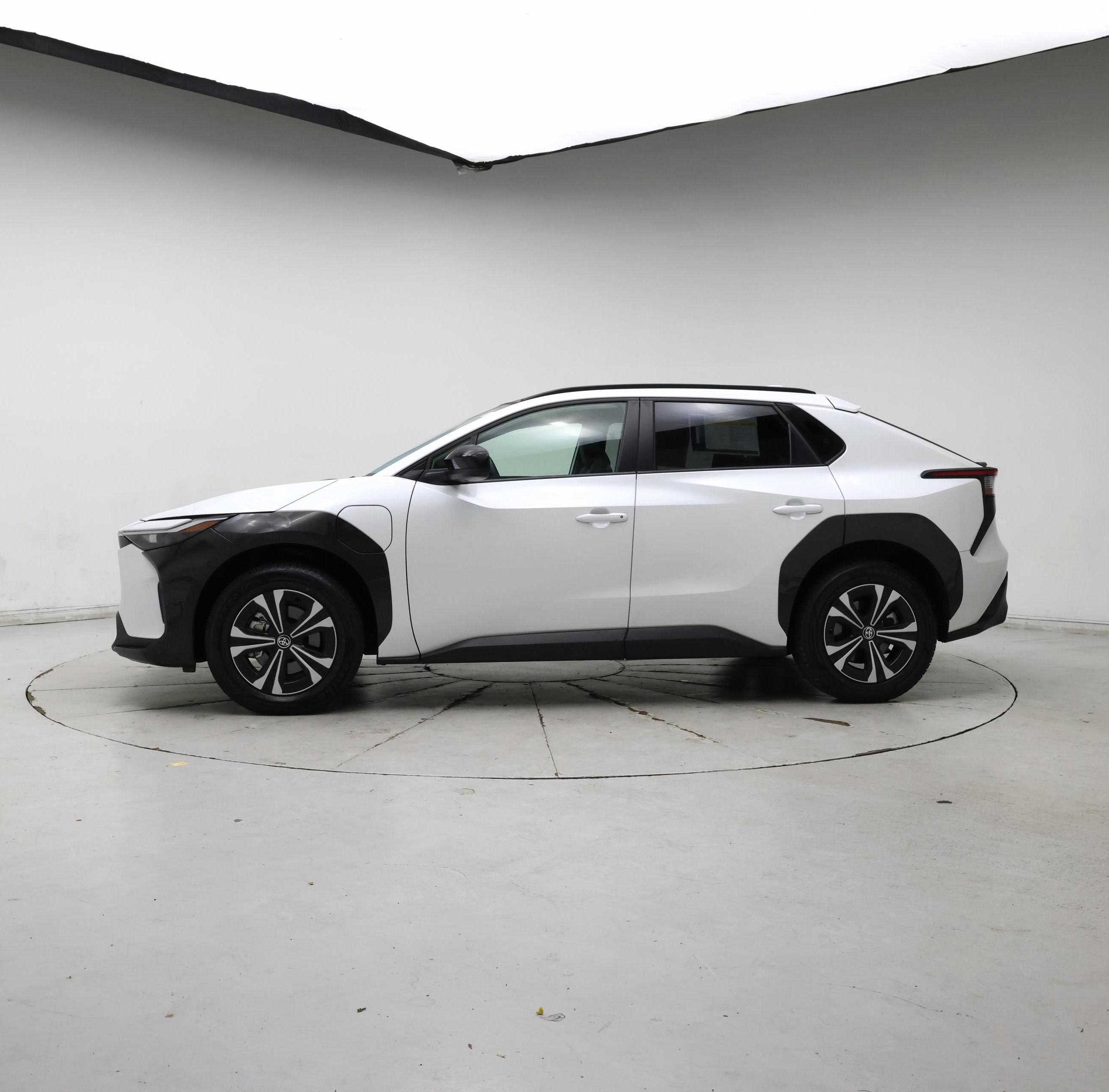 Thumbnail: 2024 Toyota bZ4X - 3