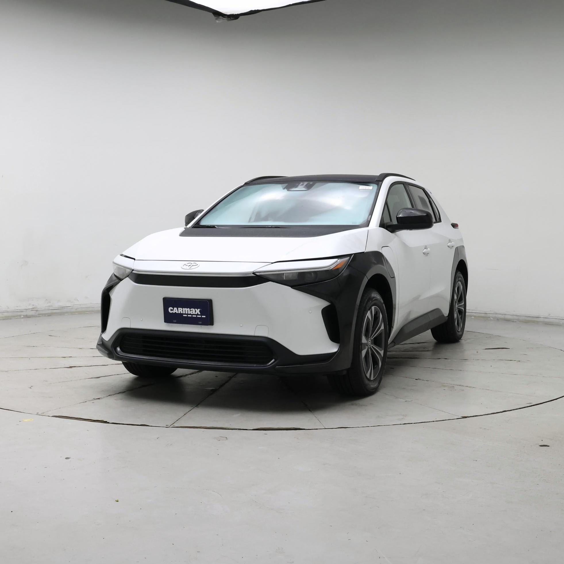 Thumbnail: 2024 Toyota bZ4X - 4