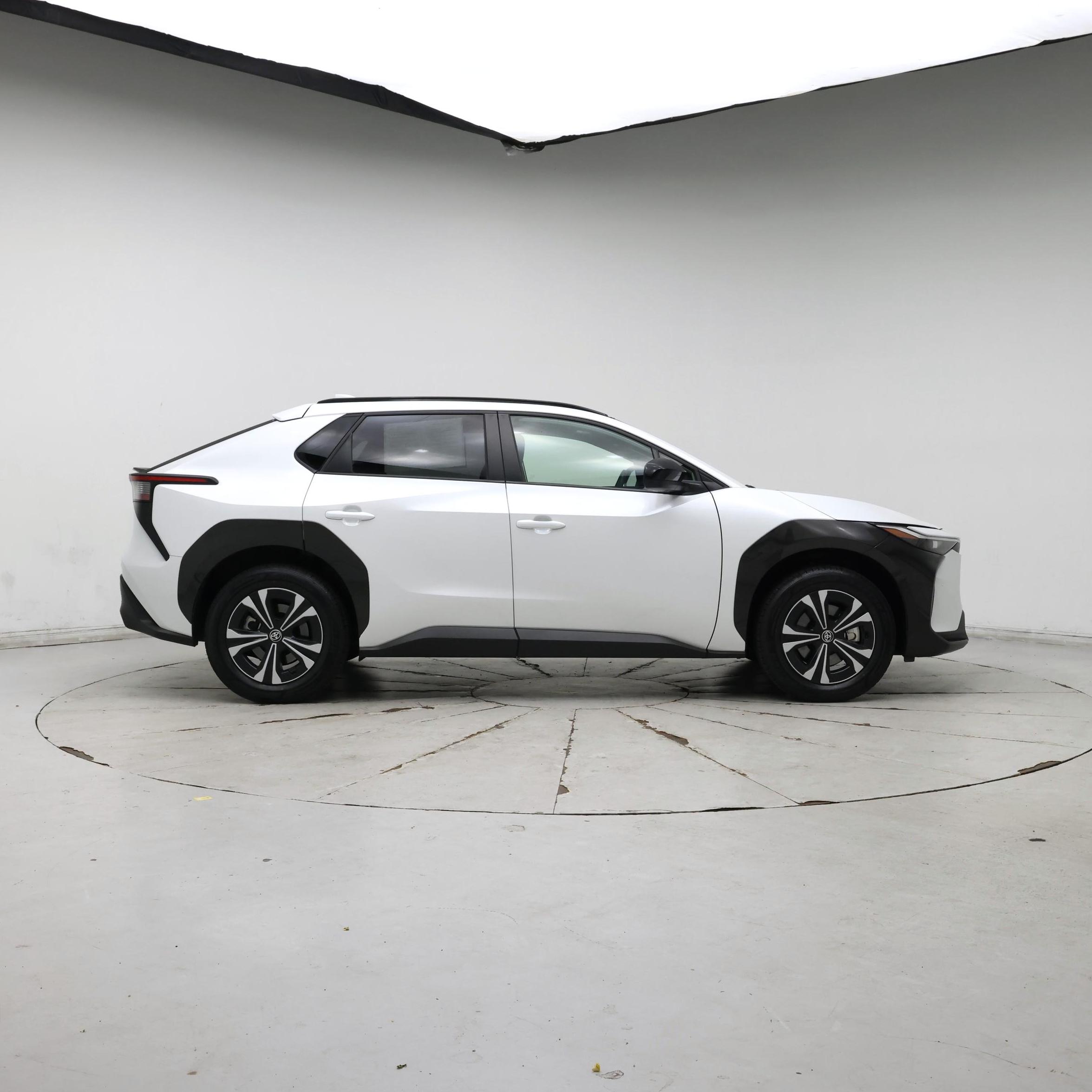 Thumbnail: 2024 Toyota bZ4X - 7