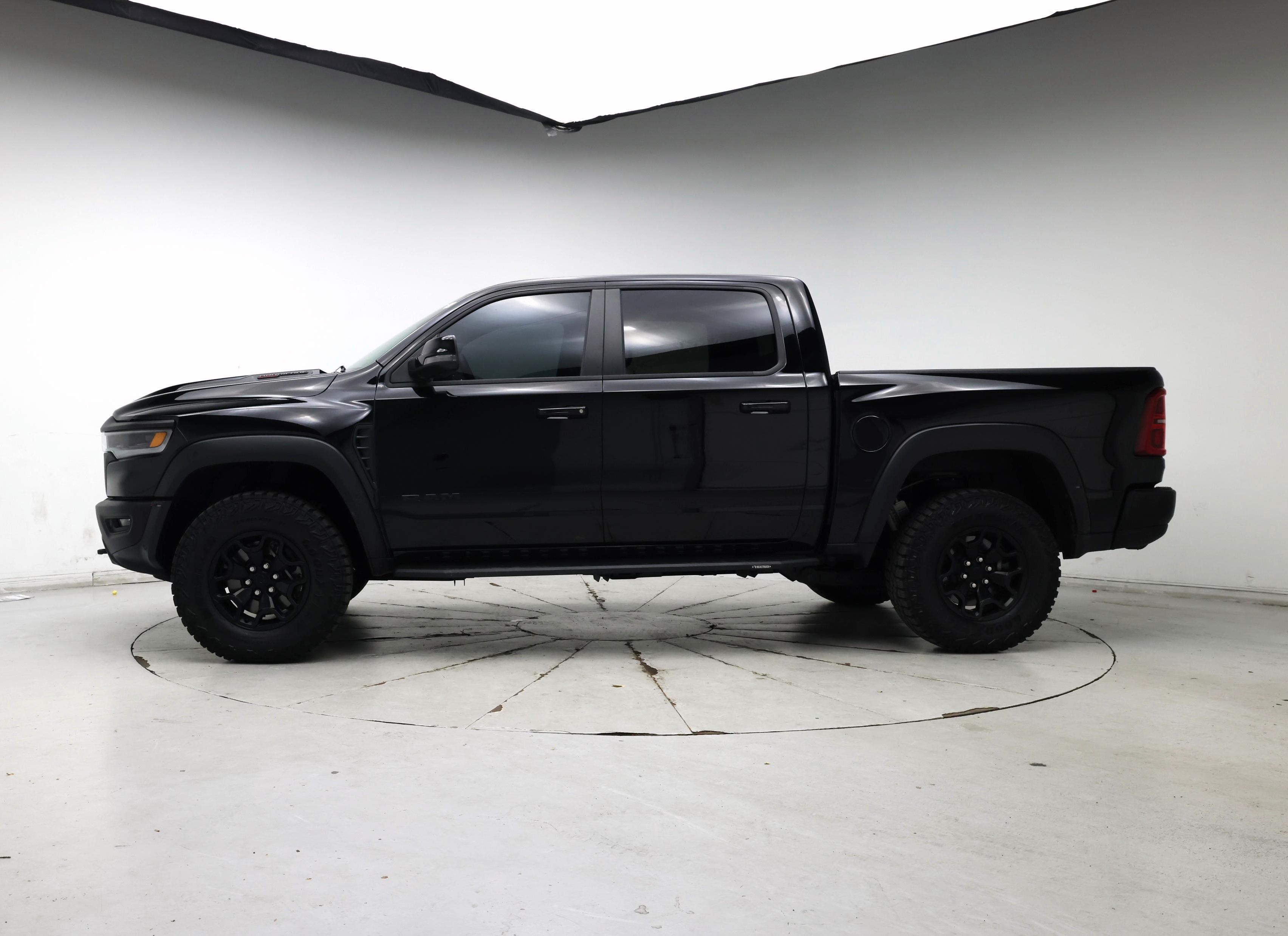 Thumbnail: 2025 RAM 1500 - 3