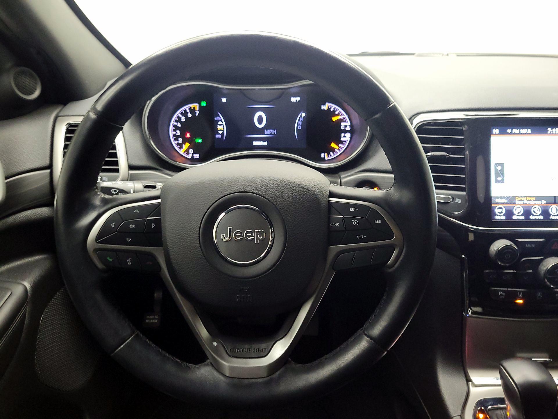 Thumbnail: 2022 Jeep Grand Cherokee - 10