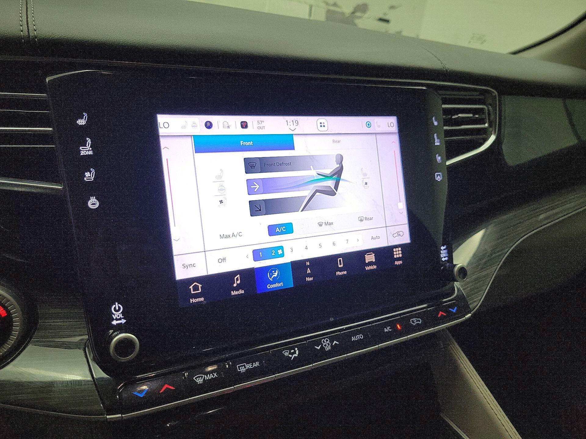 Thumbnail: 2022 Jeep Wagoneer - 15