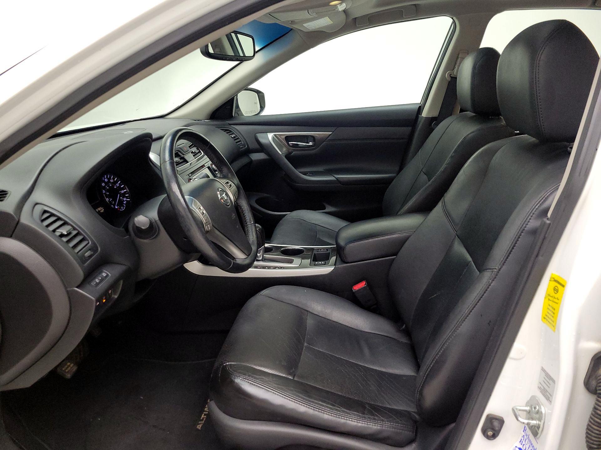 Thumbnail: 2014 Nissan Altima - 11