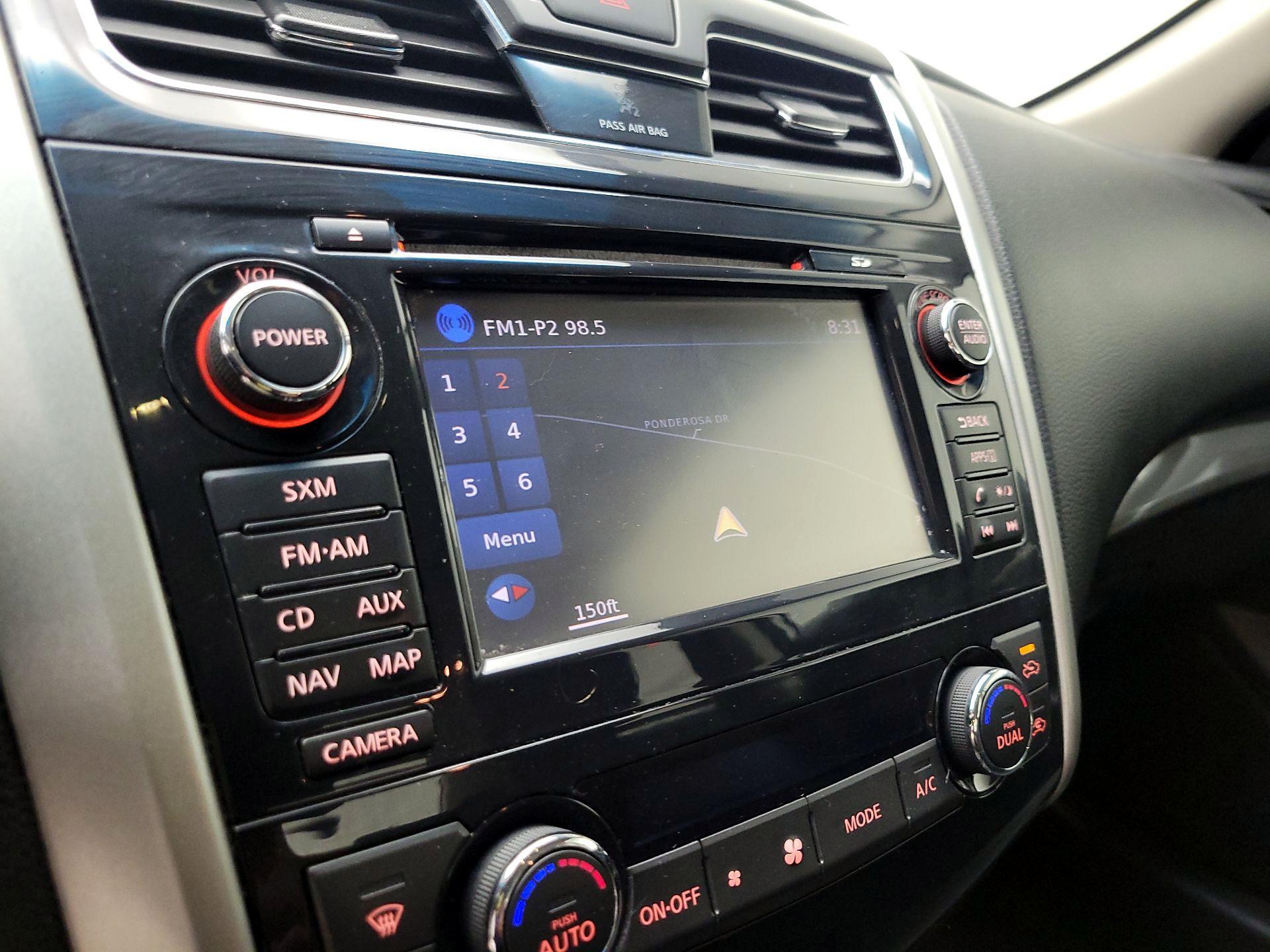 Thumbnail: 2014 Nissan Altima - 14