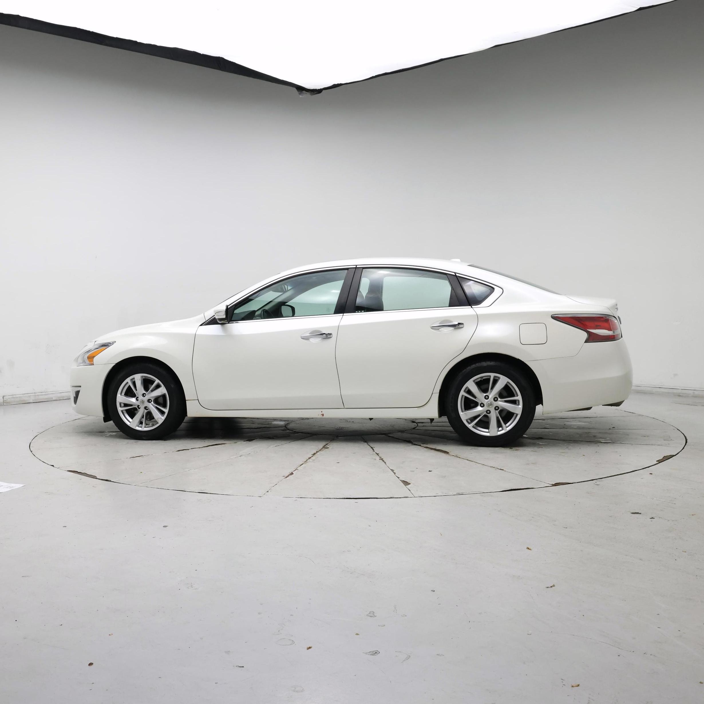 Thumbnail: 2014 Nissan Altima - 3