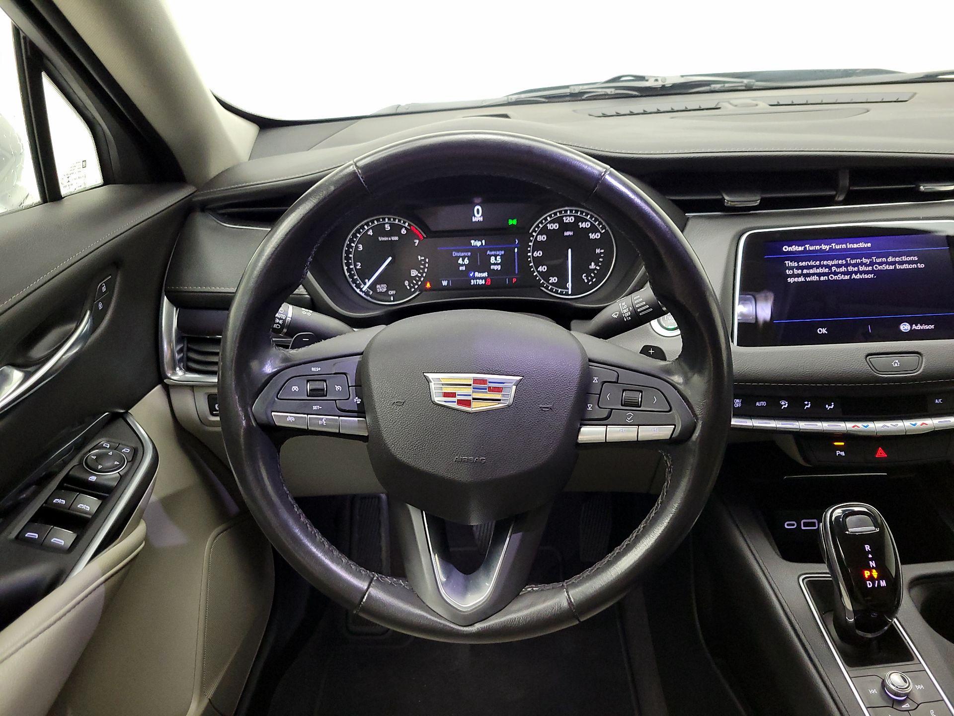 Thumbnail: 2020 Cadillac XT4 - 10