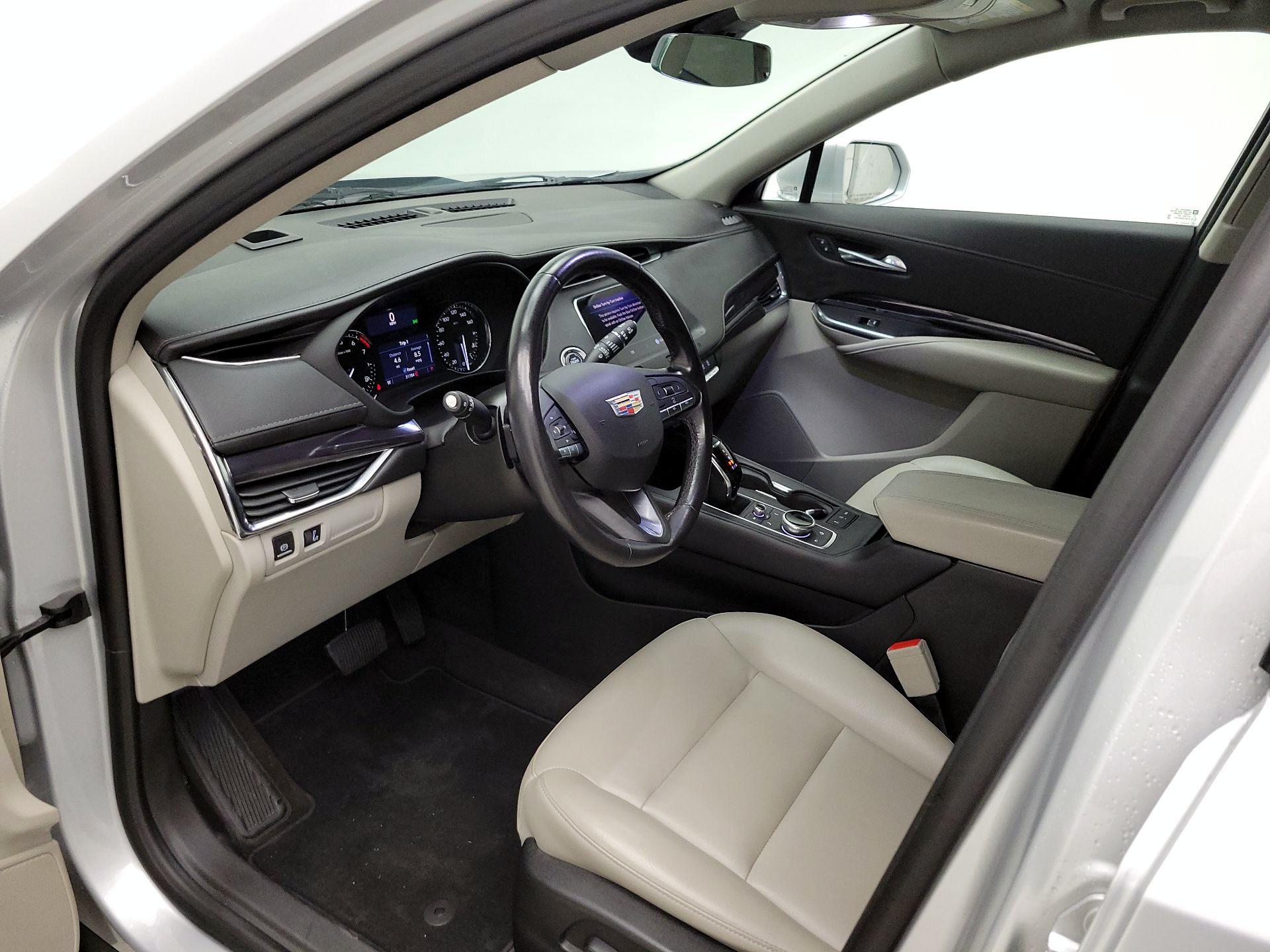 Thumbnail: 2020 Cadillac XT4 - 11