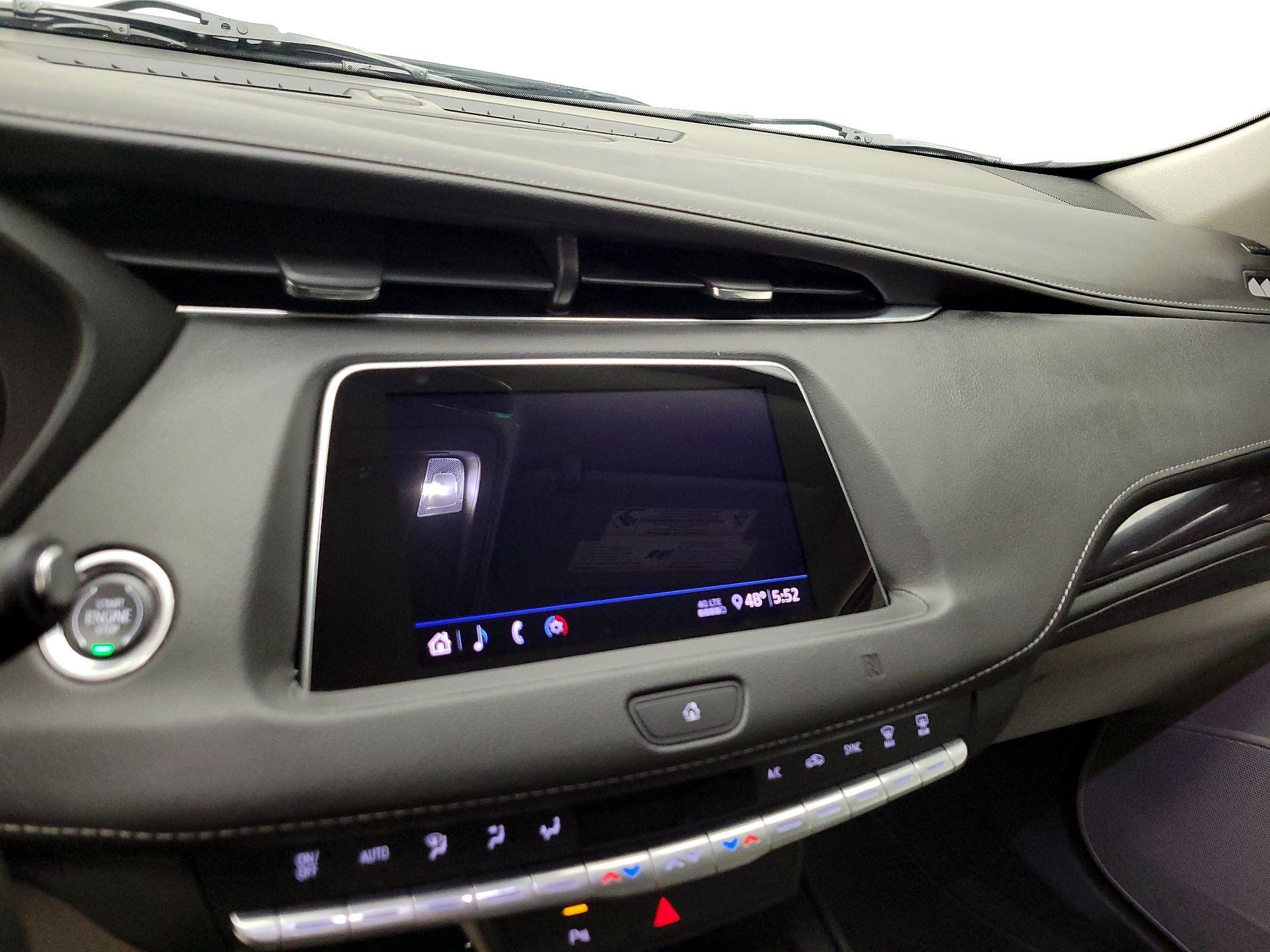 Thumbnail: 2020 Cadillac XT4 - 16