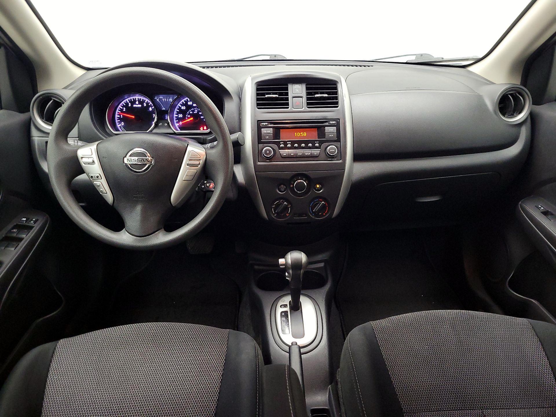 Thumbnail: 2016 Nissan Versa - 9