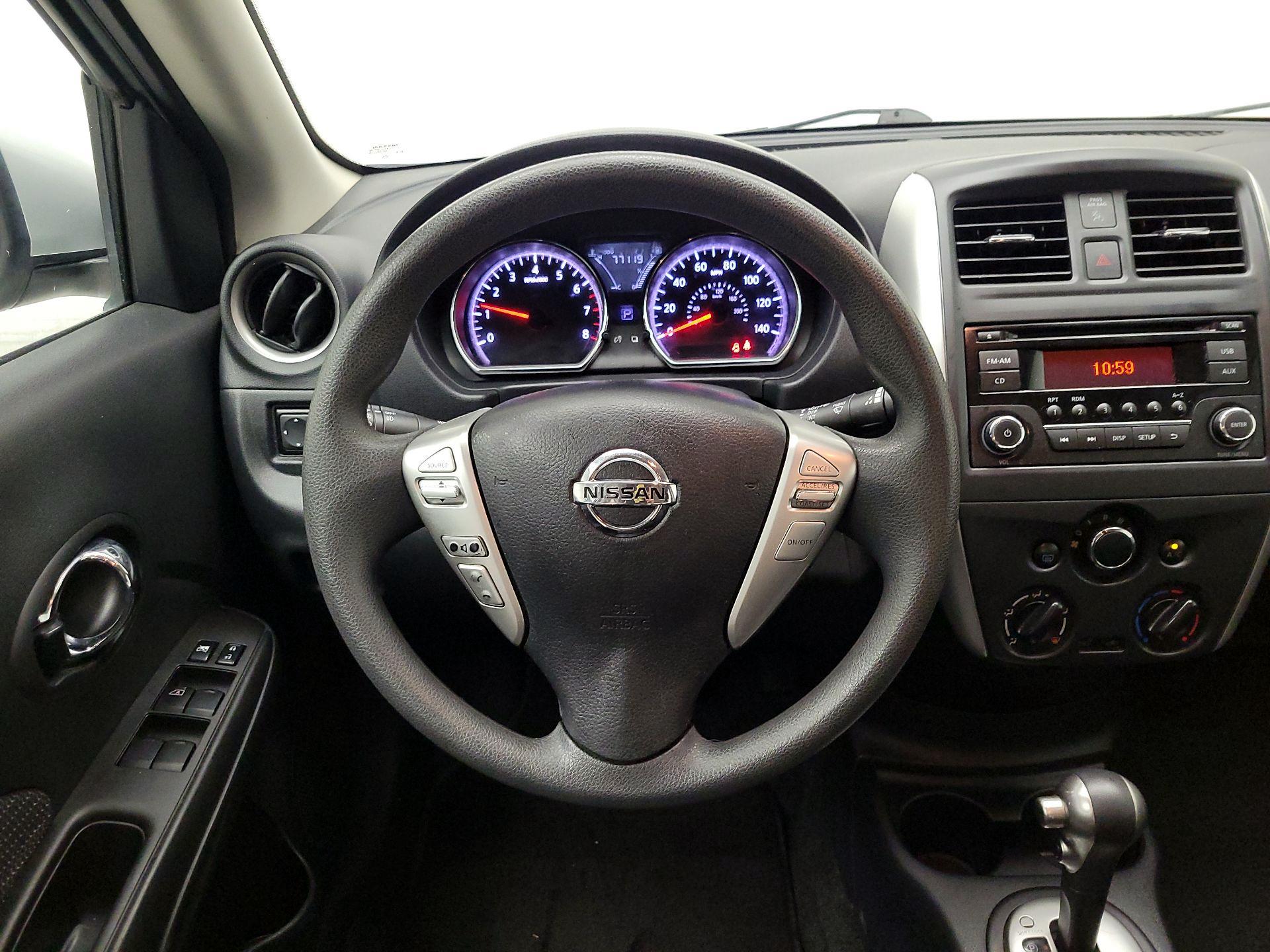 Thumbnail: 2016 Nissan Versa - 10
