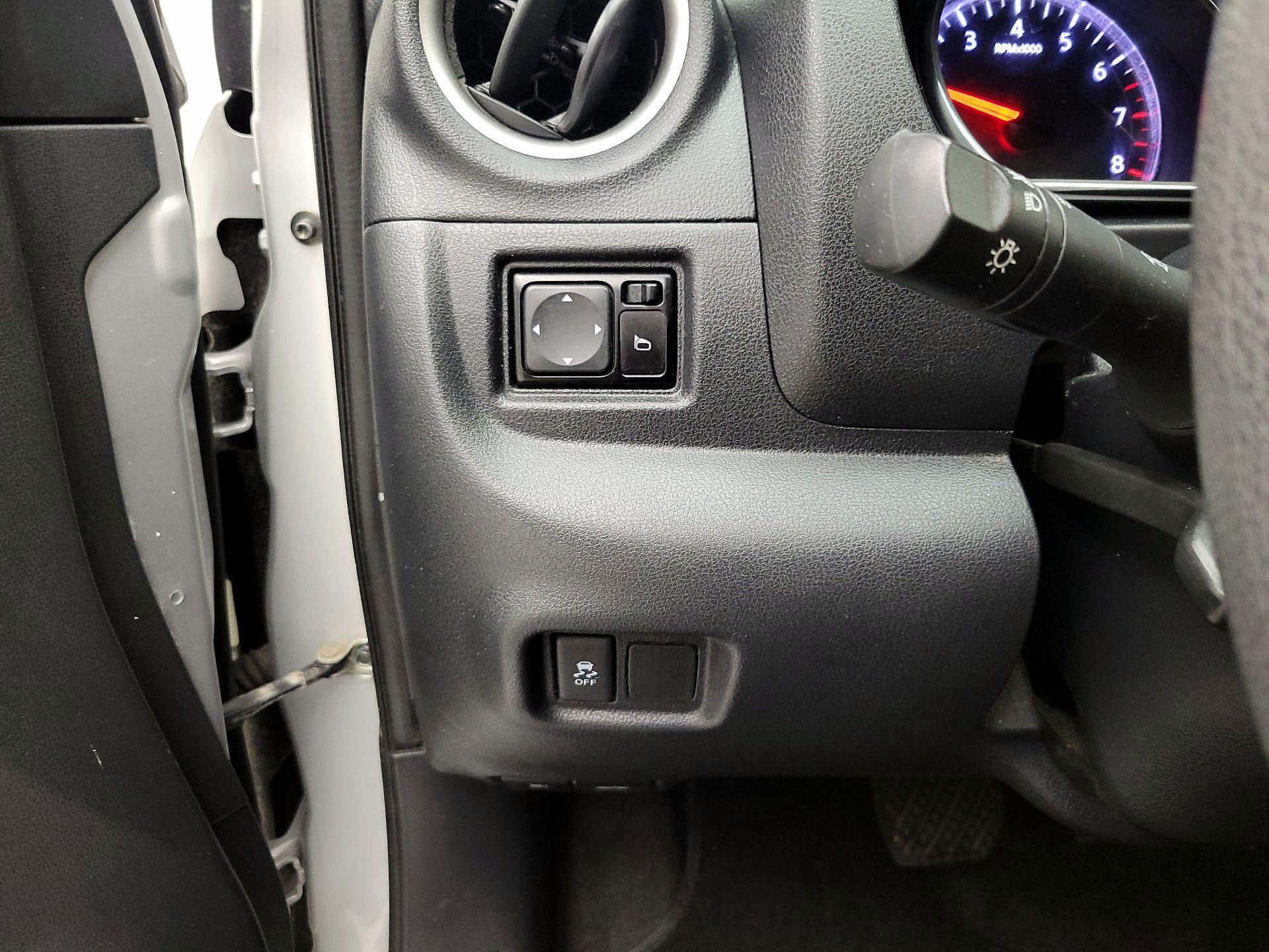 Thumbnail: 2016 Nissan Versa - 13