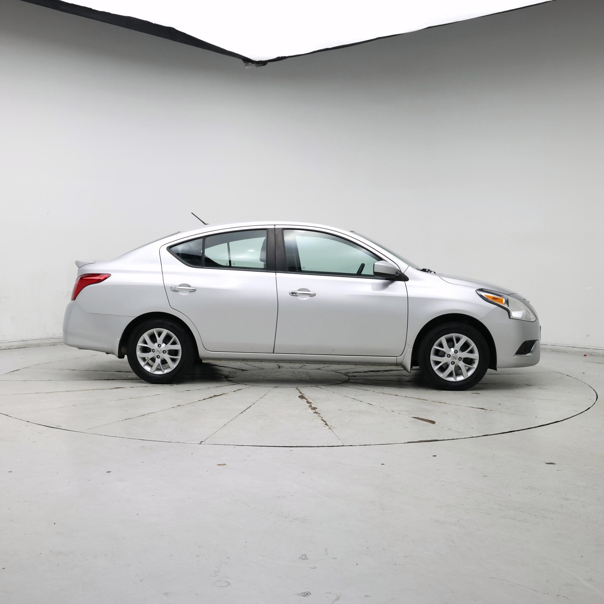 Thumbnail: 2016 Nissan Versa - 7