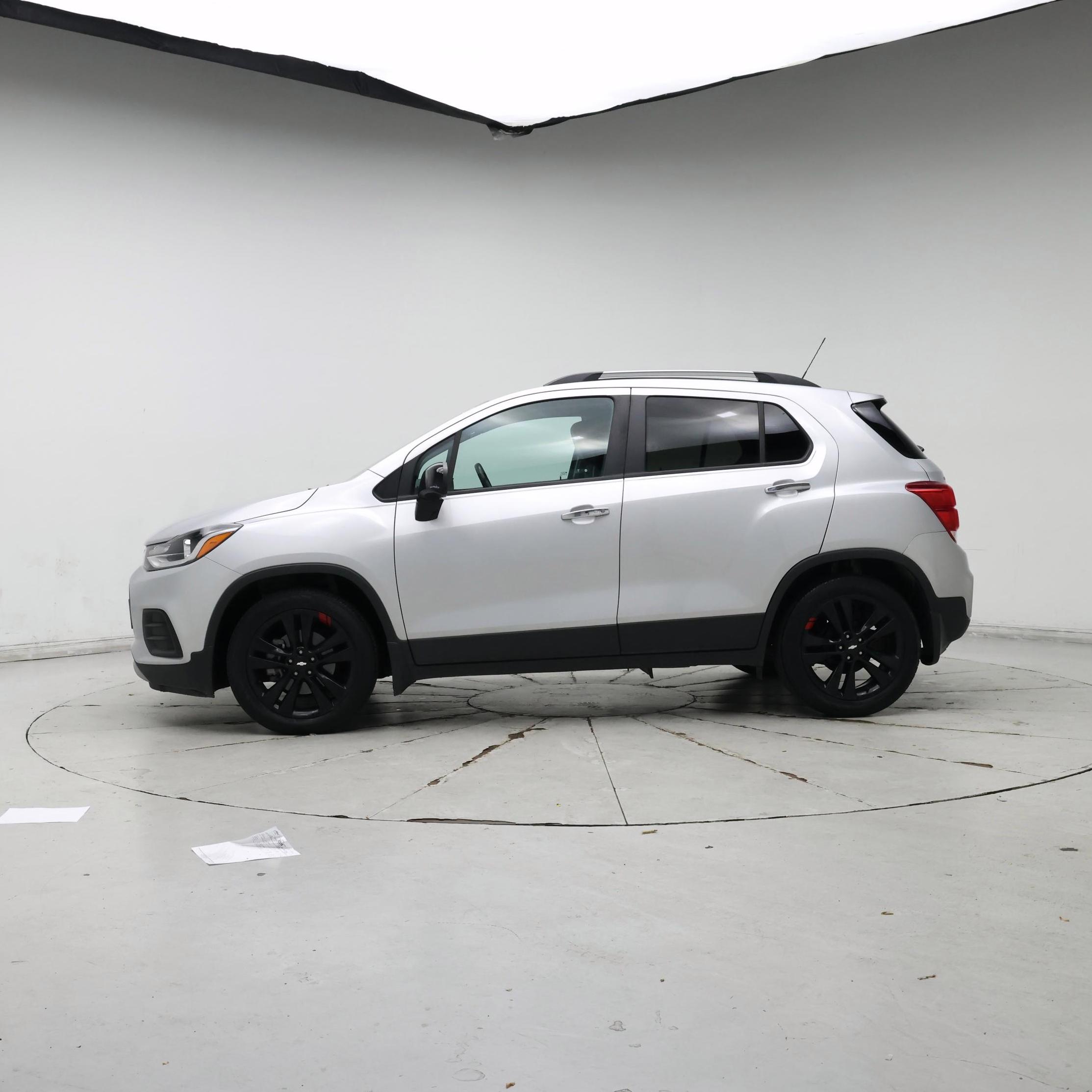 Thumbnail: 2019 Chevrolet Trax - 3