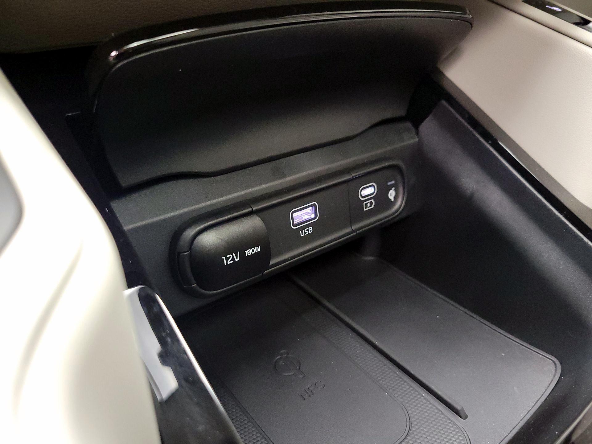 Thumbnail: 2024 Kia Telluride - 19