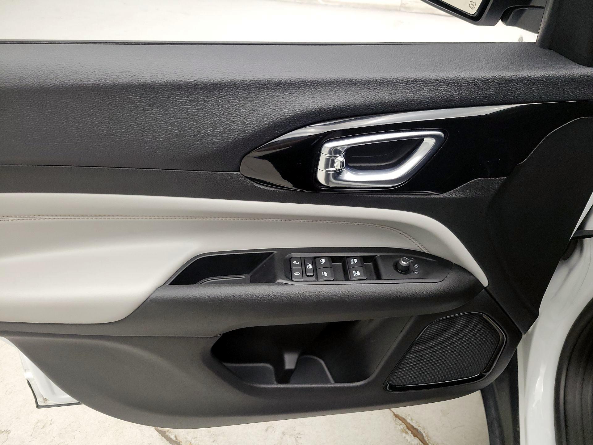 Thumbnail: 2022 Jeep Compass - 12