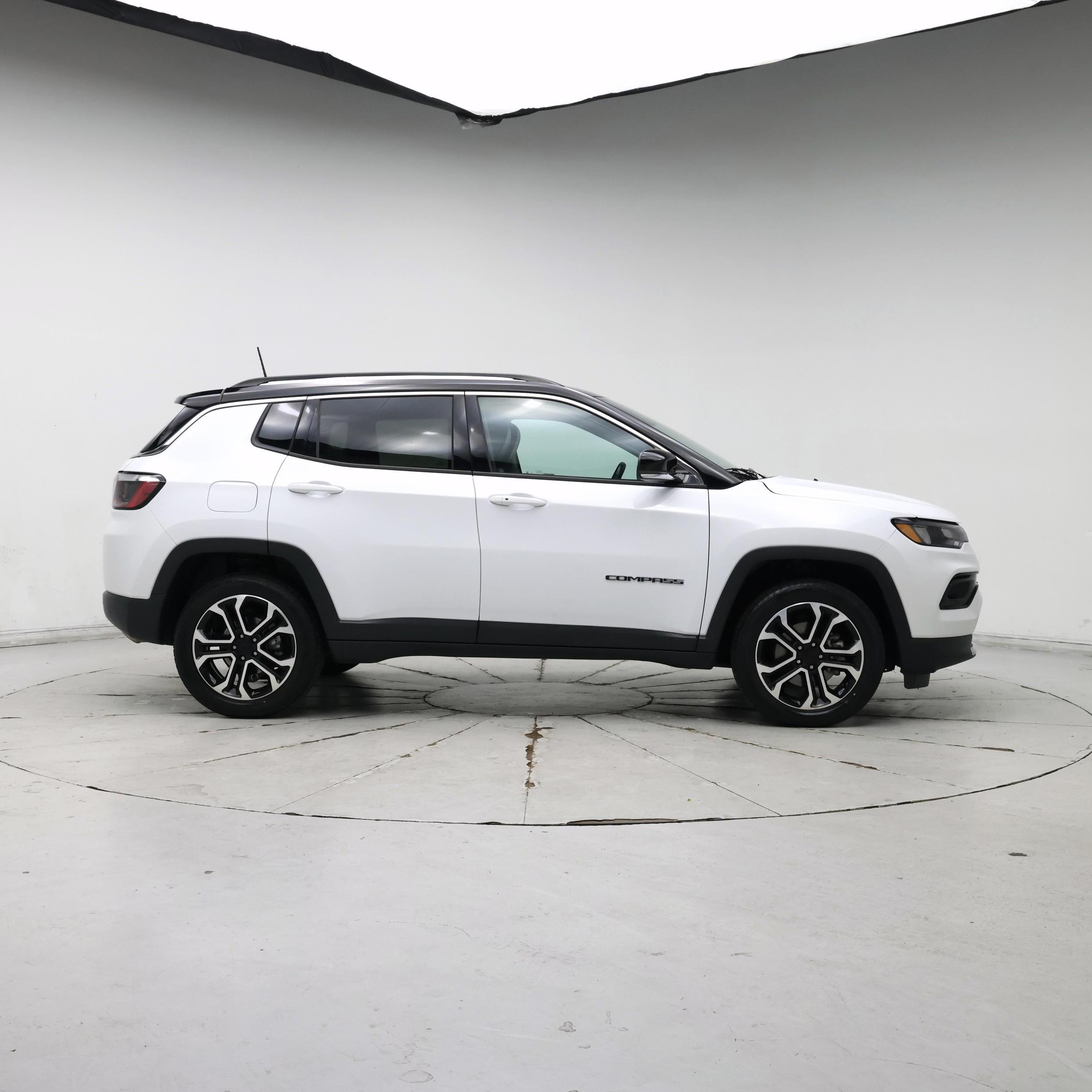 Thumbnail: 2022 Jeep Compass - 7