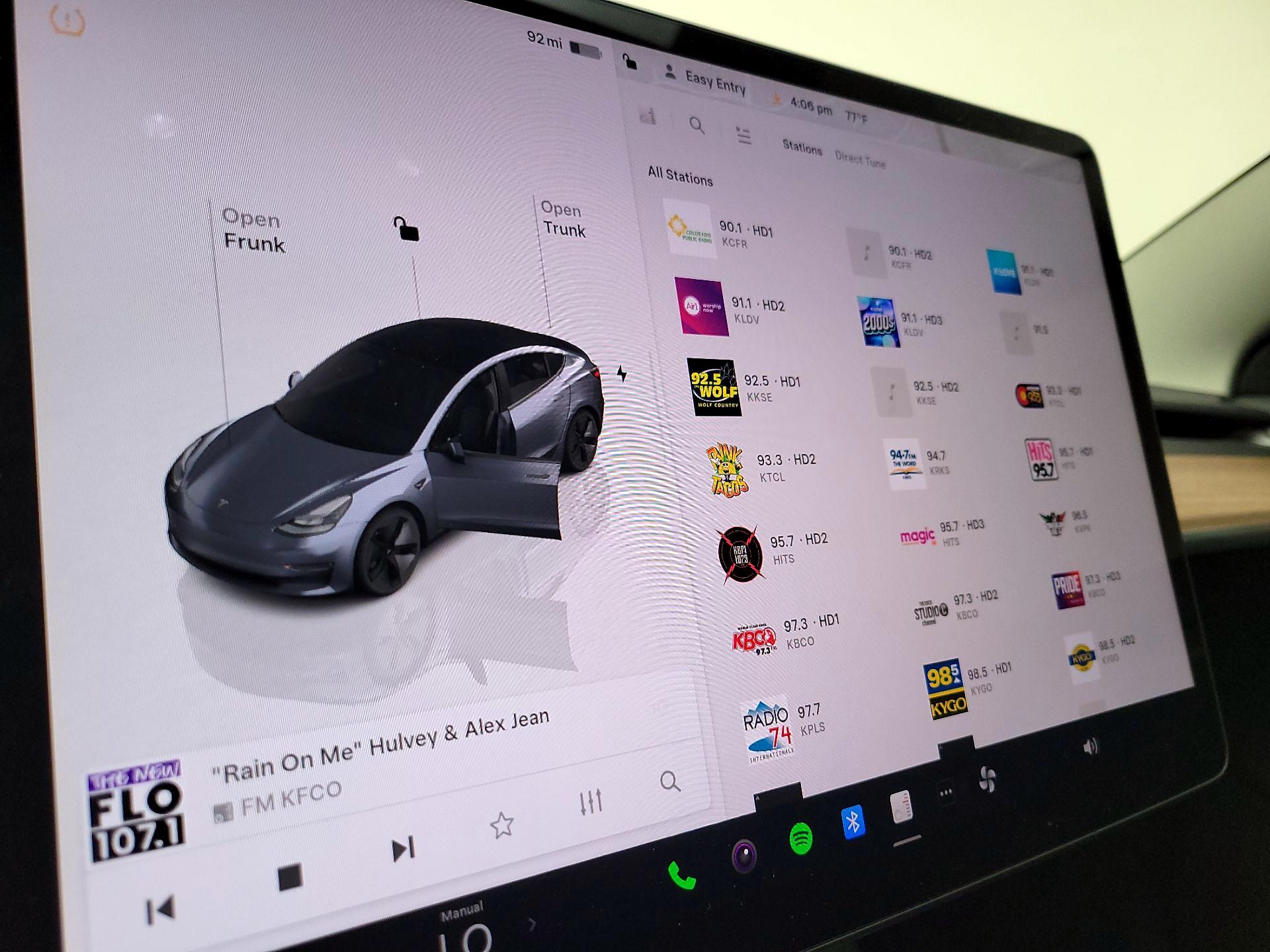 Thumbnail: 2023 Tesla Model 3 - 15