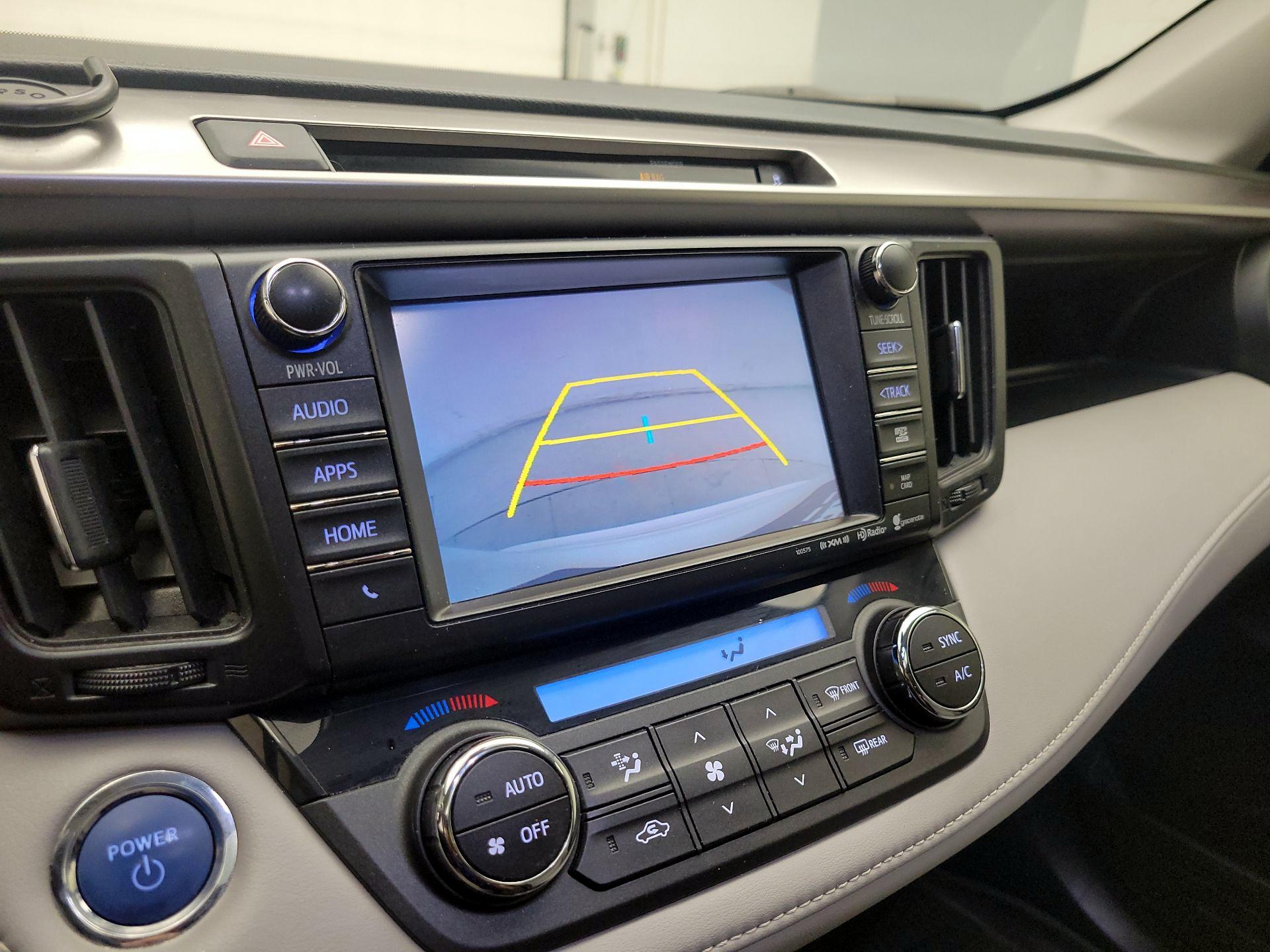 Thumbnail: 2016 Toyota RAV4 - 15