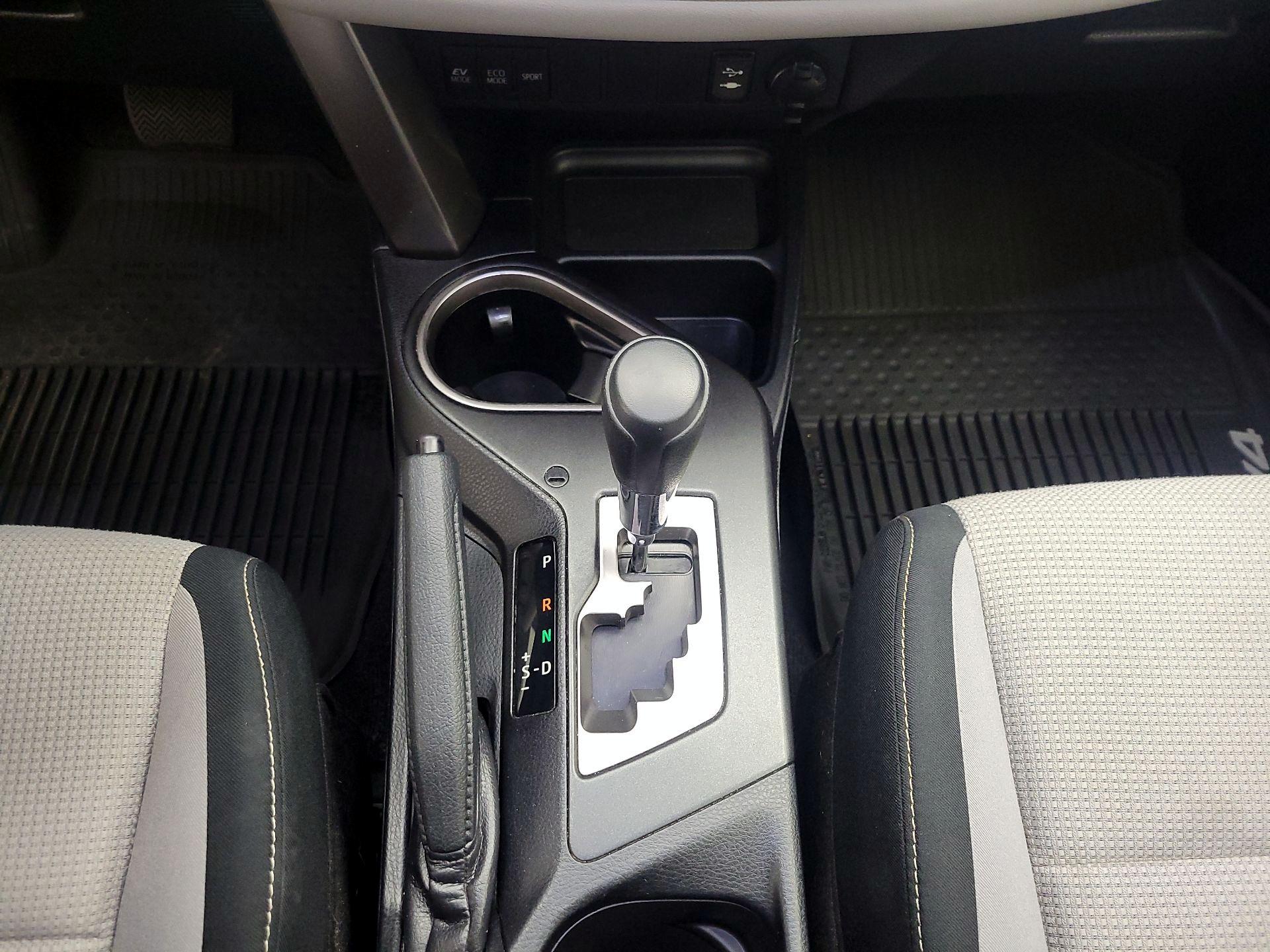 Thumbnail: 2016 Toyota RAV4 - 18