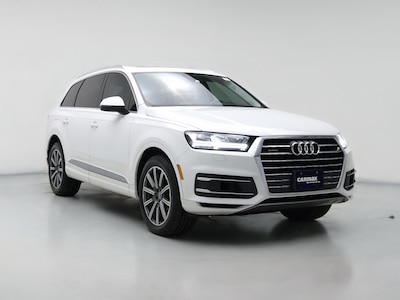 White 2019 Audi Q7 Premium Plus