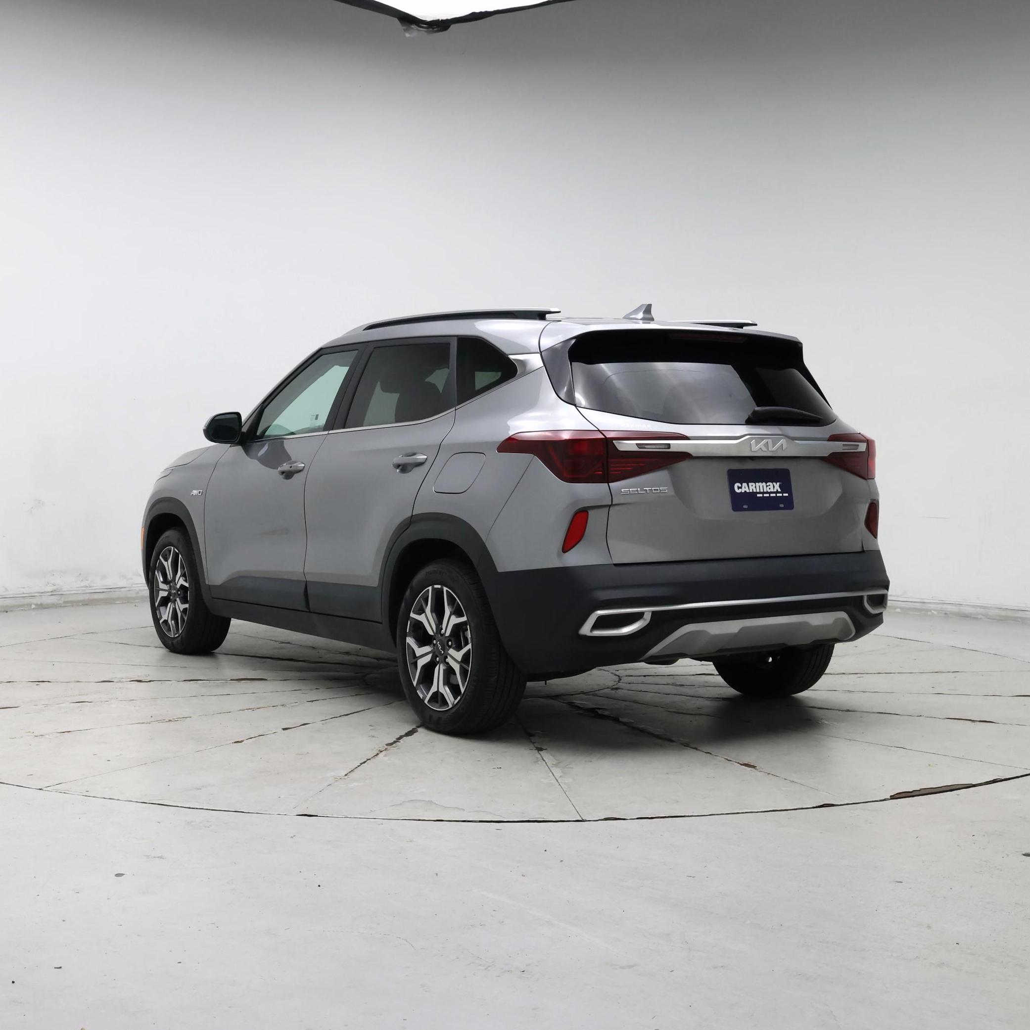 Thumbnail: 2023 Kia Seltos - 2