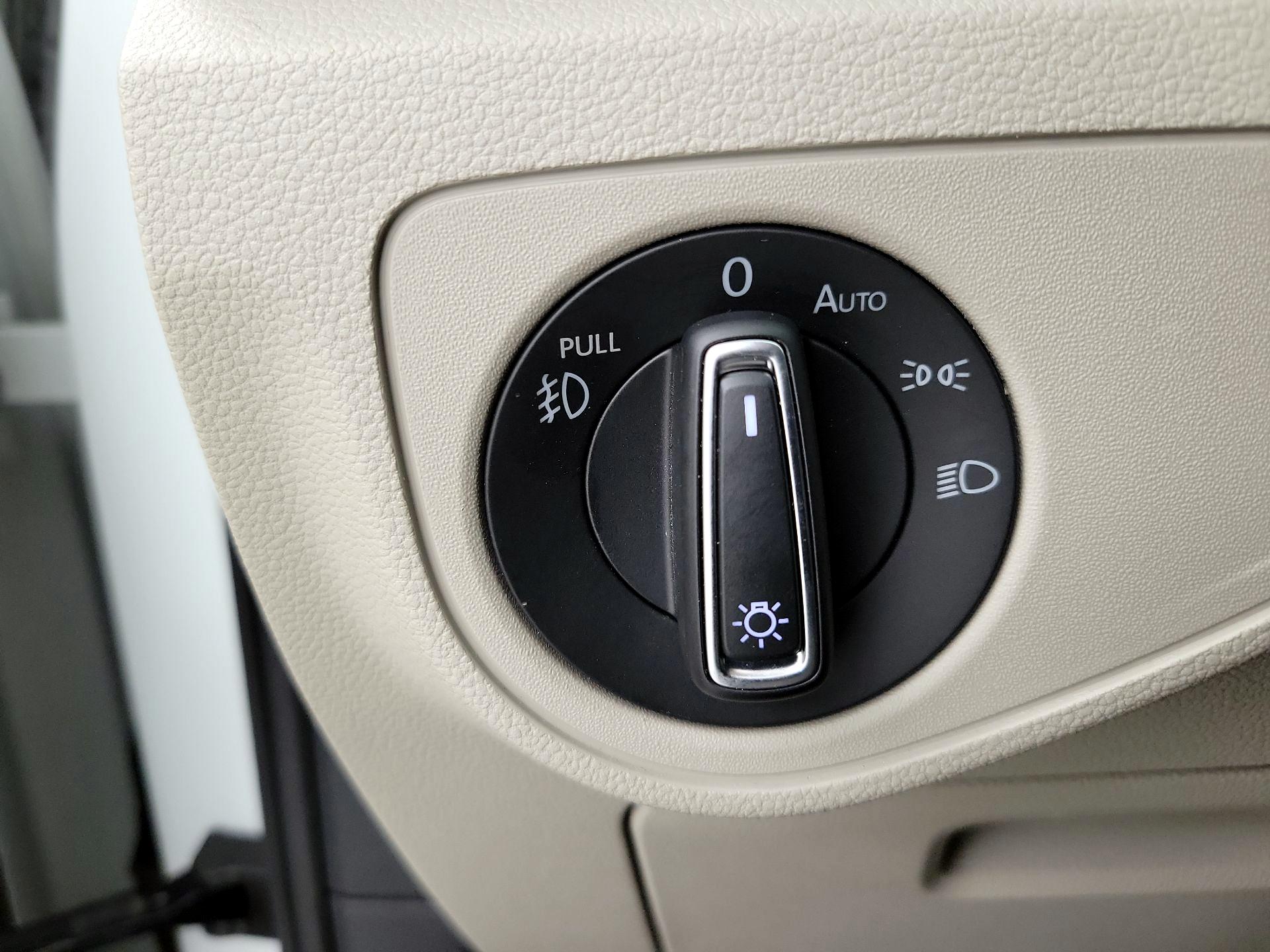 Thumbnail: 2019 Volkswagen Atlas - 13