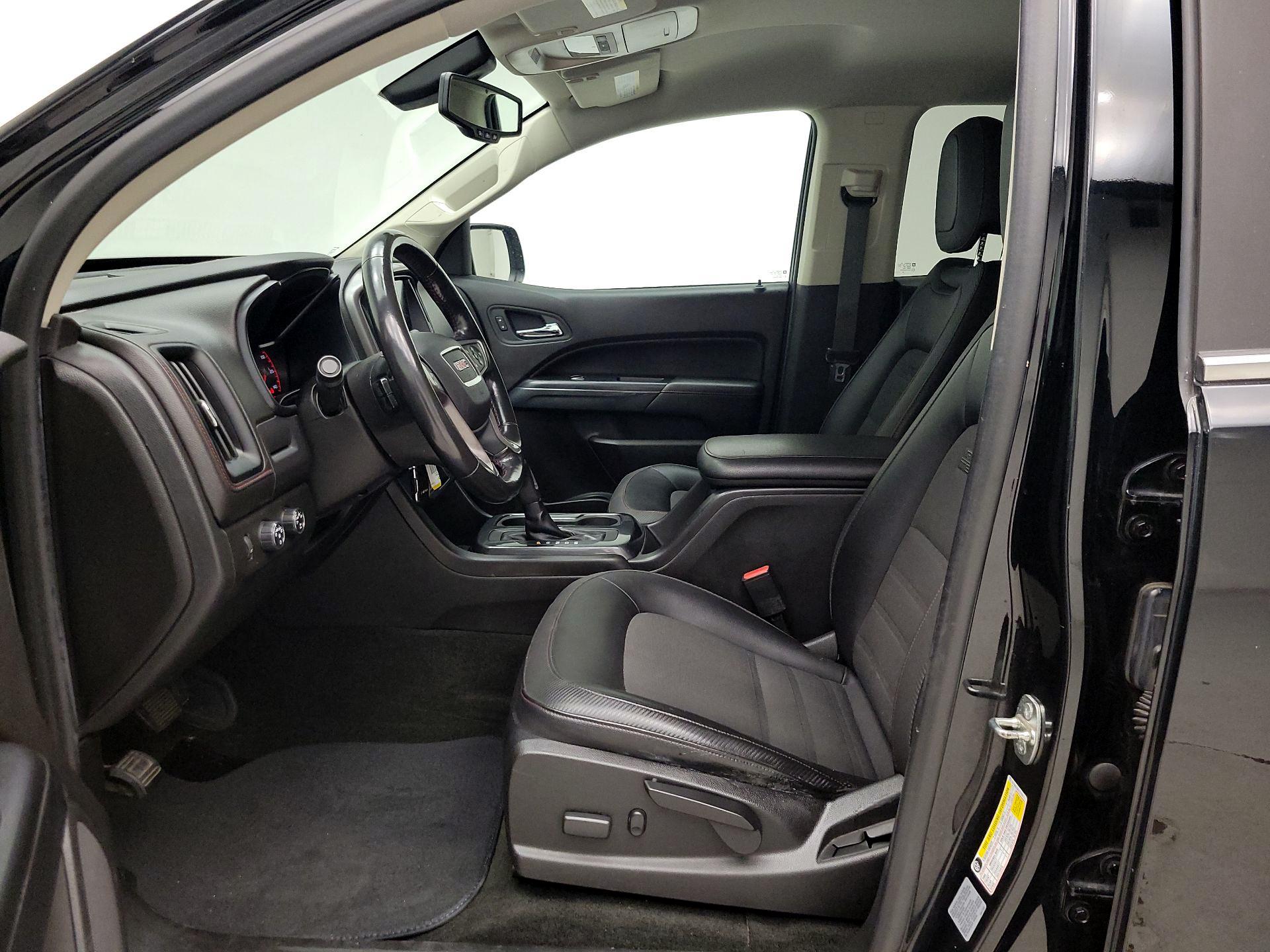 Thumbnail: 2016 GMC Canyon - 11
