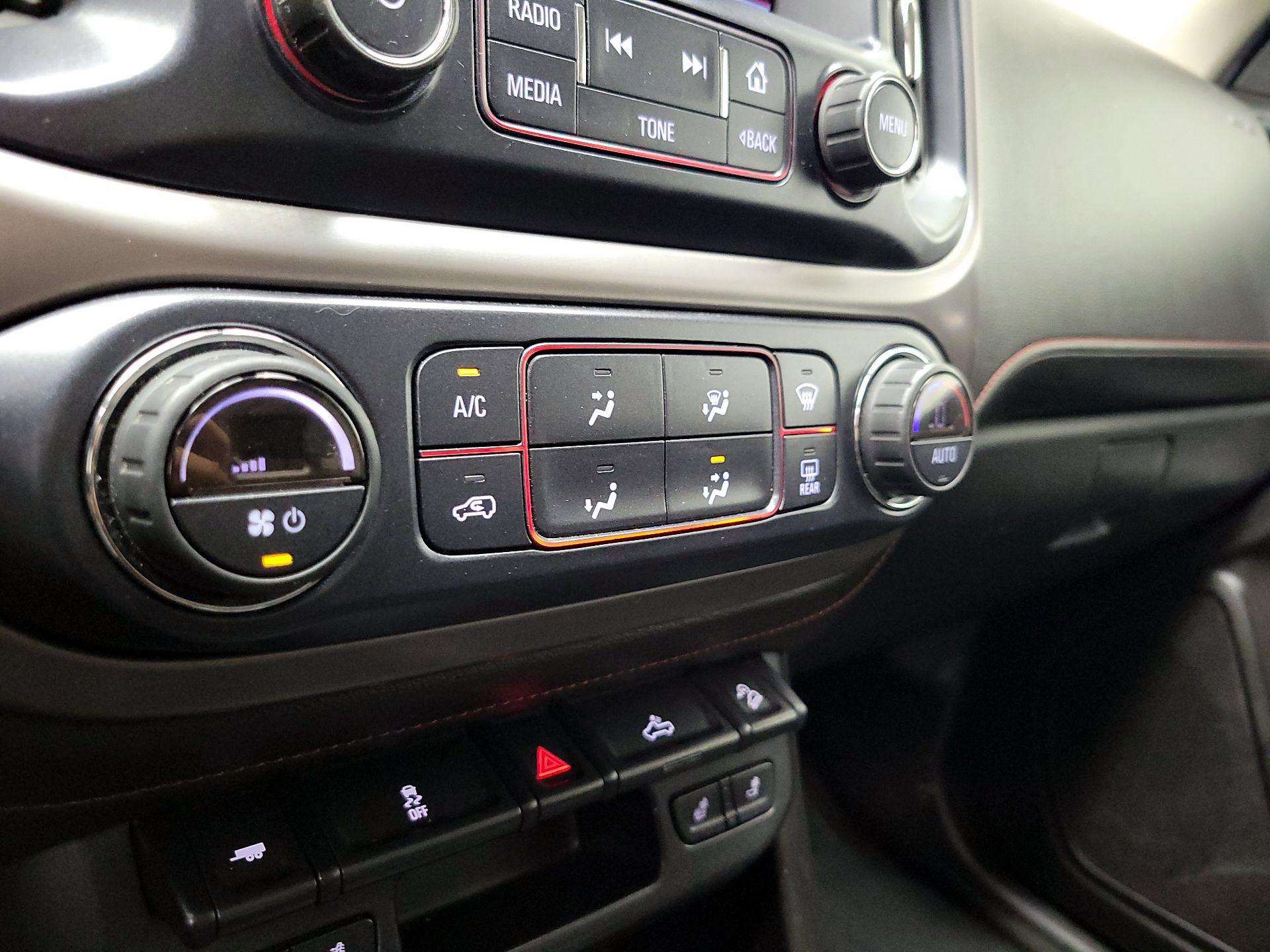 Thumbnail: 2016 GMC Canyon - 17