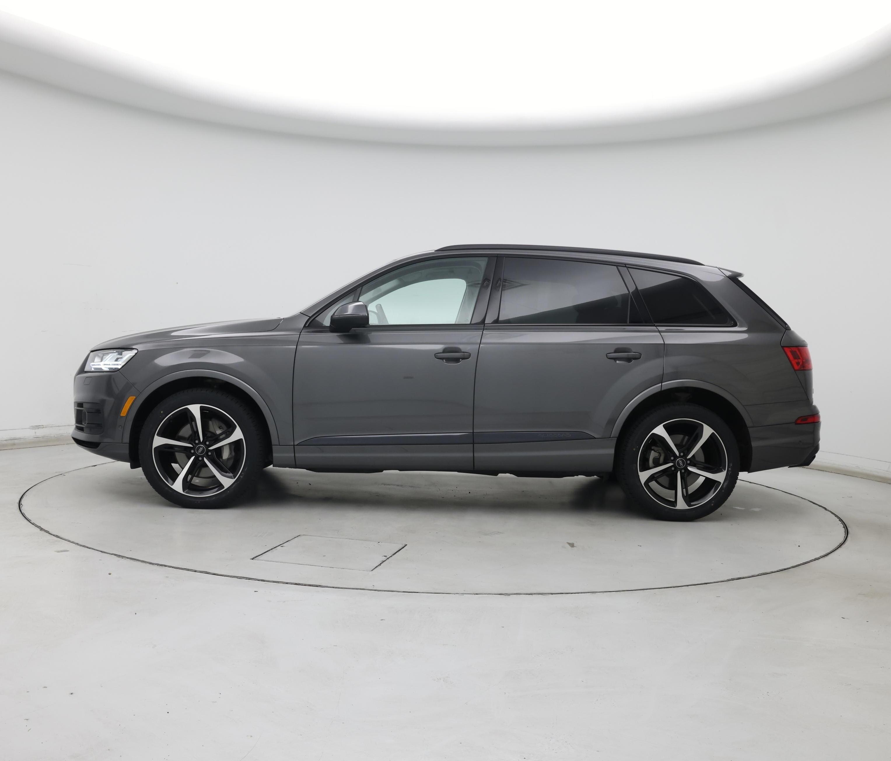 Thumbnail: 2019 Audi Q7 - 3