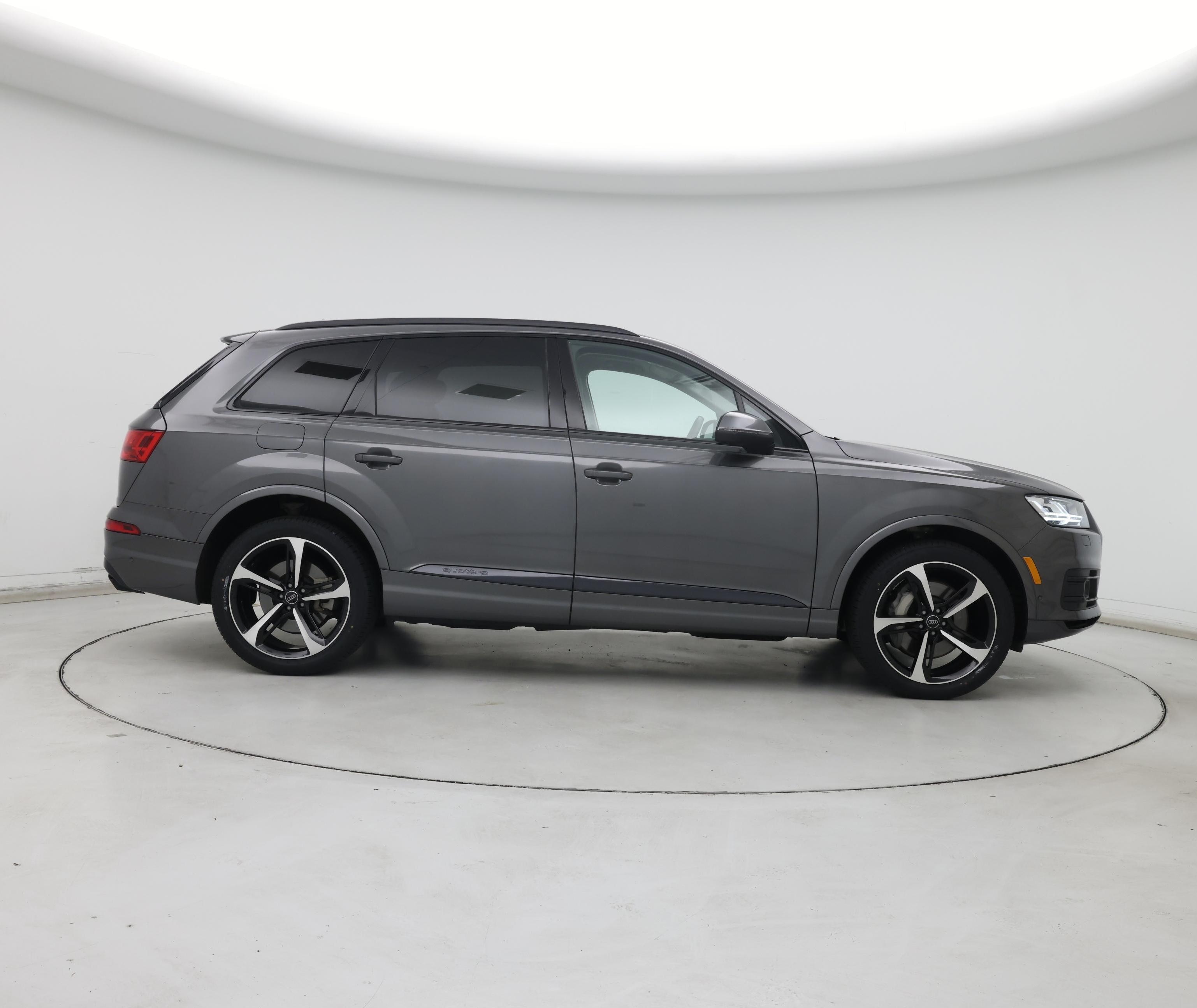 Thumbnail: 2019 Audi Q7 - 7