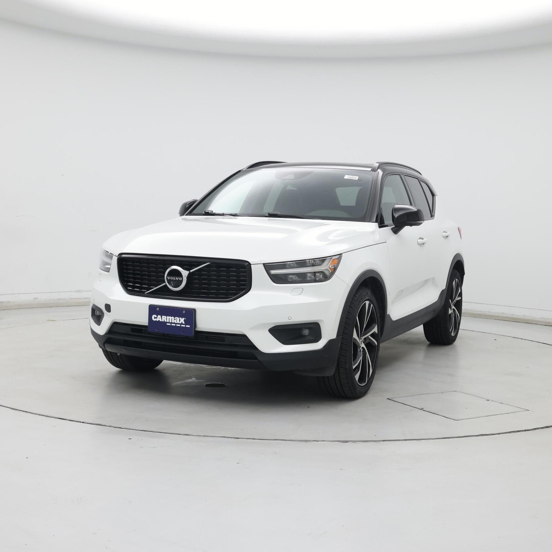 Thumbnail: 2021 Volvo XC40 - 4