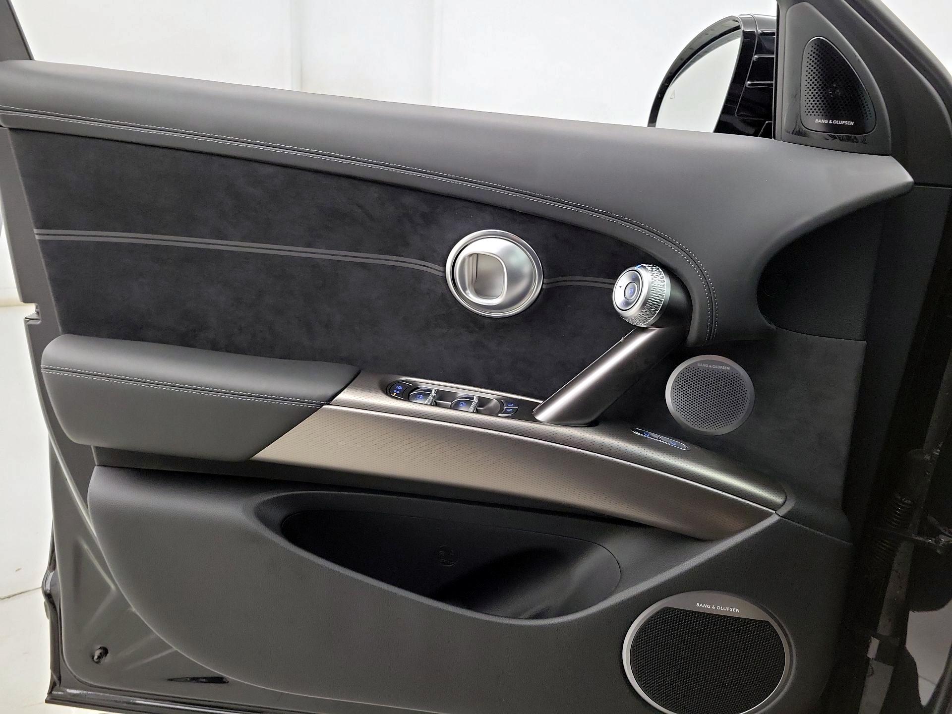 Thumbnail: 2024 Genesis GV60 - 12