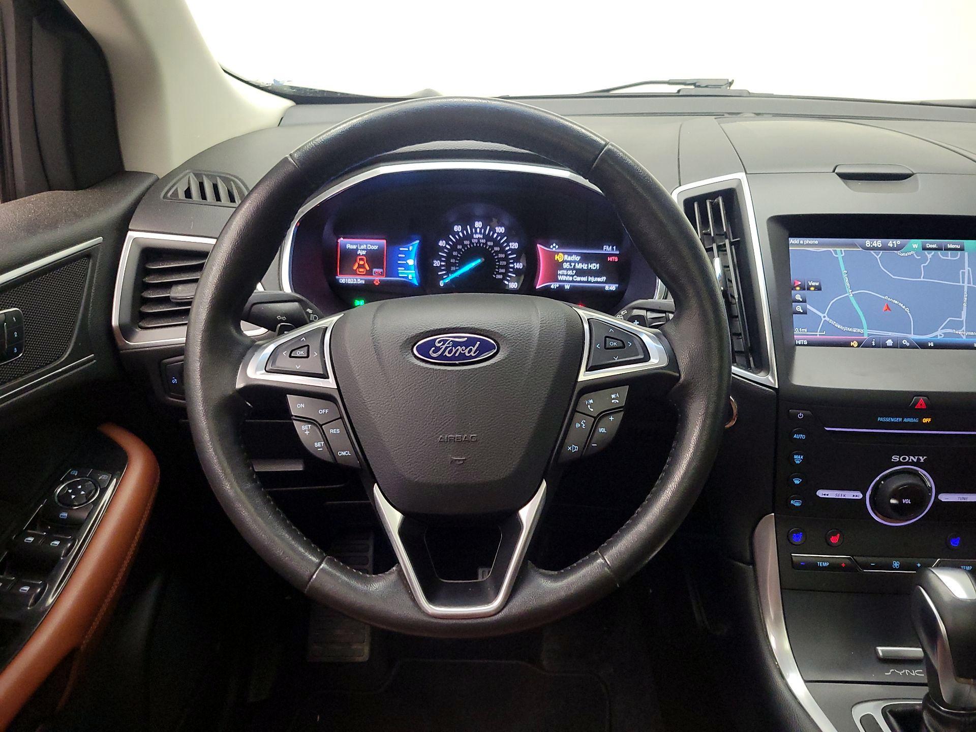 Thumbnail: 2015 Ford Edge - 10