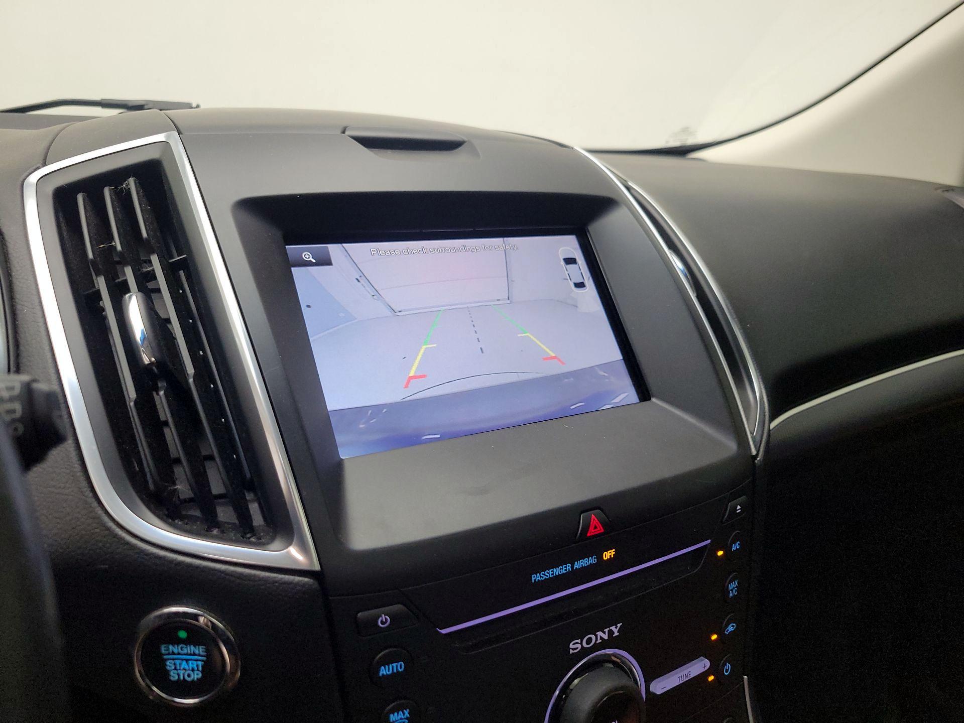 Thumbnail: 2015 Ford Edge - 15