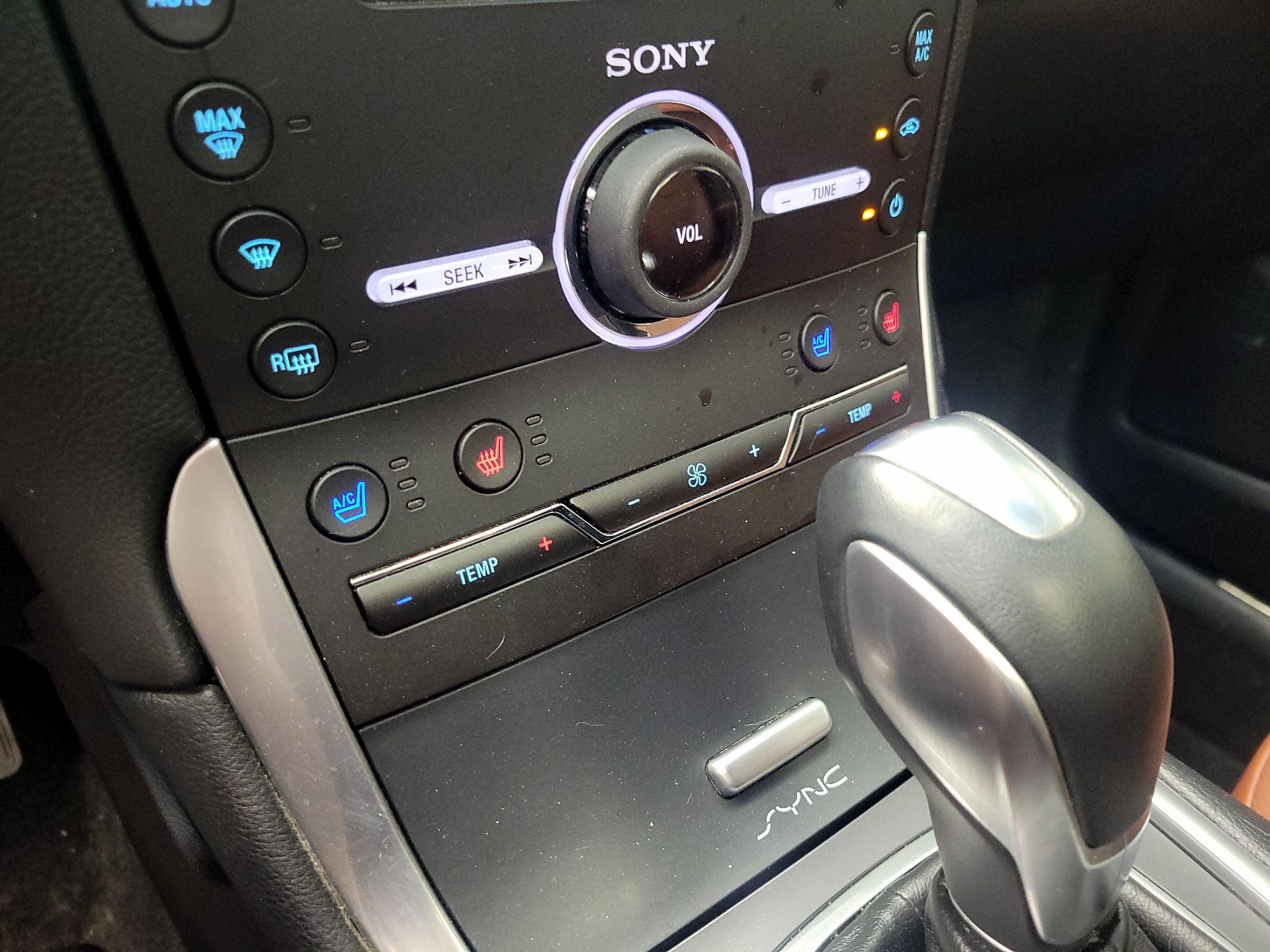 Thumbnail: 2015 Ford Edge - 17